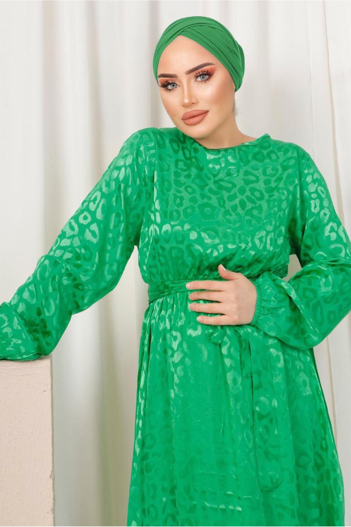 TRENDTESETTÜR Kadın Yeşil (BENETTON) Leopar Desenli Kuşaklı Saten Elbise T 0703