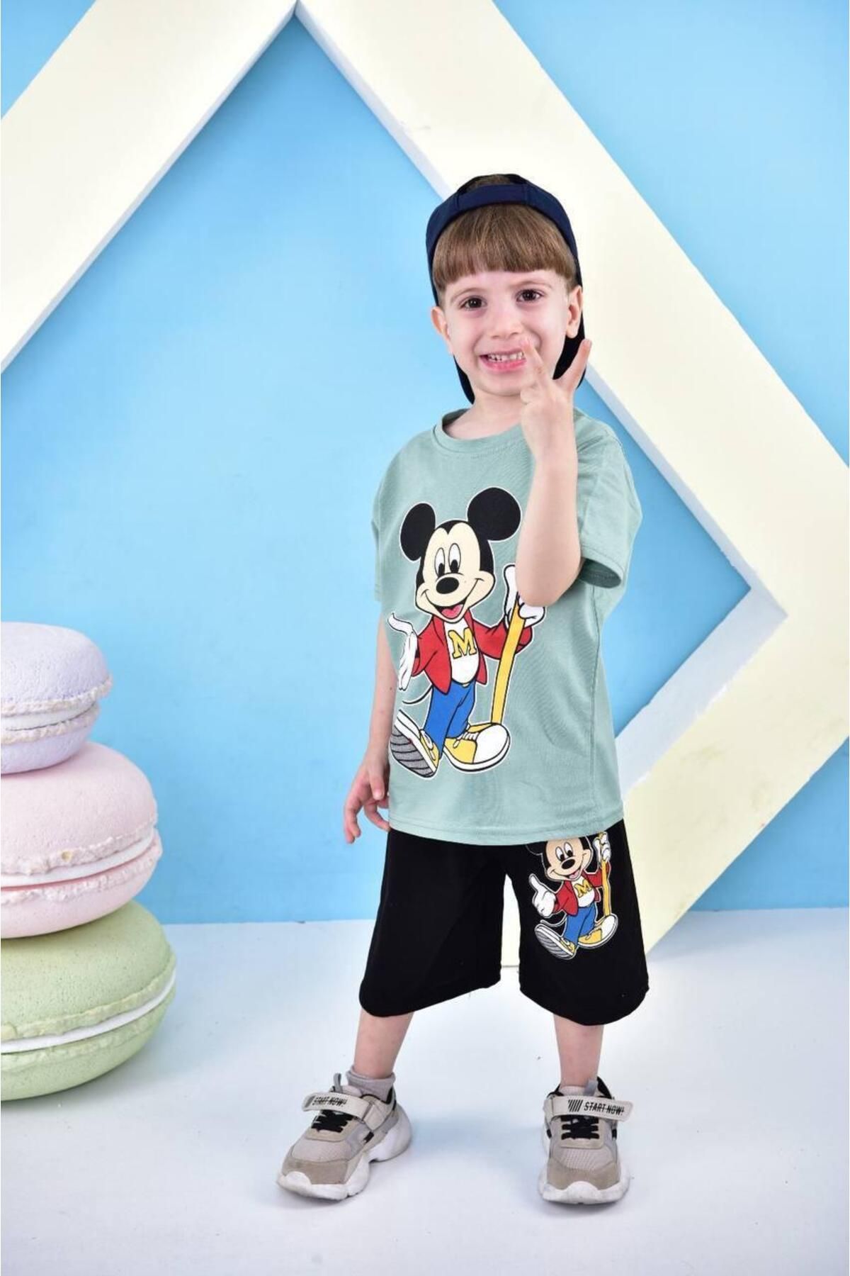 TRENDİMİZBİR Erkek Çocuk Mickey Mouse Baskılı Şortlu Alt Üst Takım