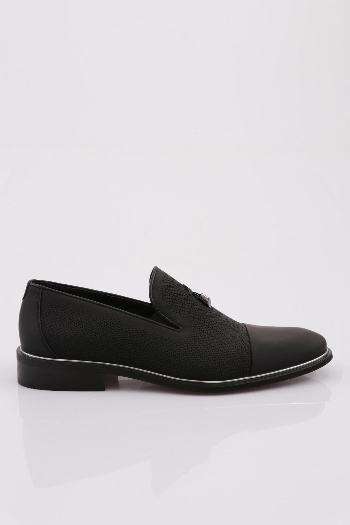 Dgn 2543-22k Erkek Kauçuk Taban Microliht Klasik Ayakkabı Siyah Tafta