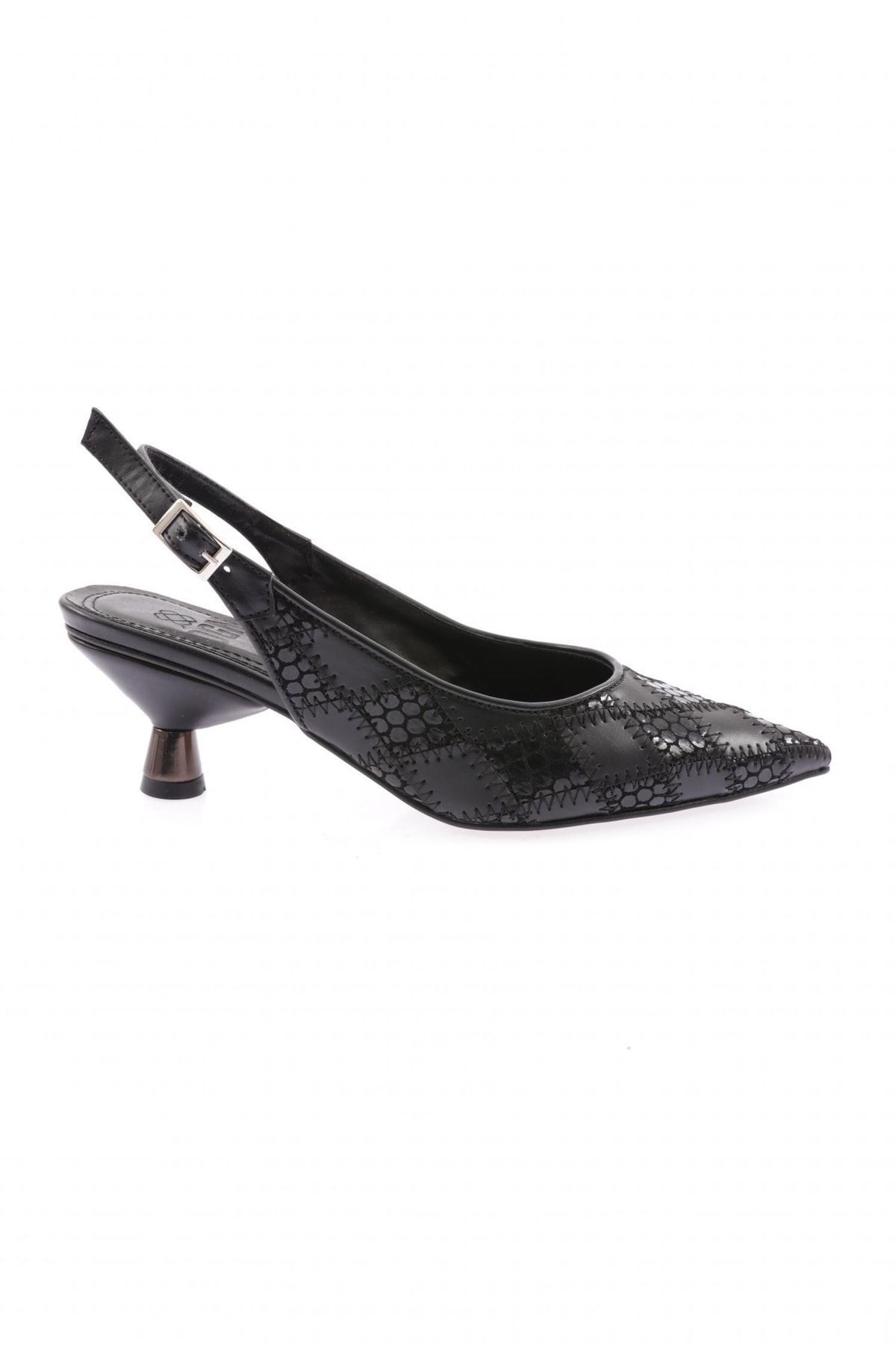 Dgn 1334 Kadın Sivri Burun Arkası Açık Desenli Topuklu Ayakkabı Siyah Siyah