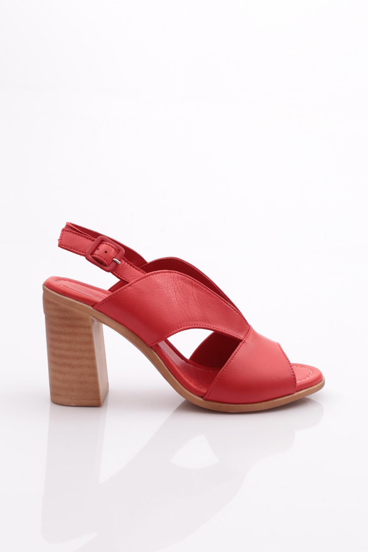 Dgn 1500 Kadın Topuklu Sandalet Kırmızı
