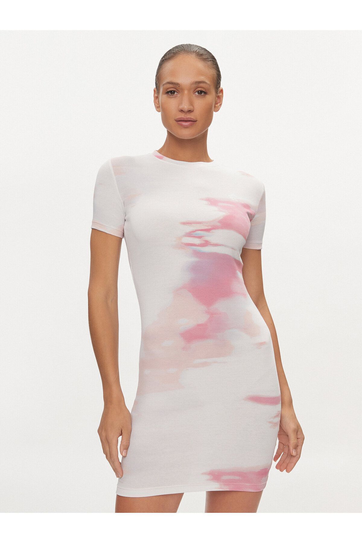 Calvin Klein Kadın Vücudu Saran Esnek Logolu Beyaz Elbise J20J223205-0LA