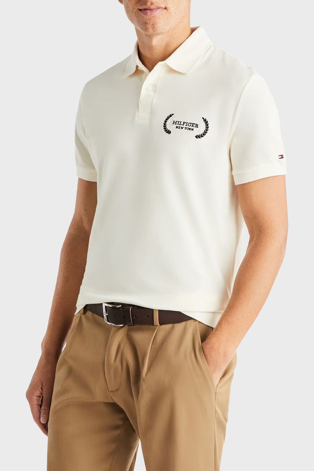 Tommy Hilfiger Erkek Polo Yaka Düğme Kapamalı Kısa Kollu Bej Polo Yaka T-Shirt MW0MW33582-AEF