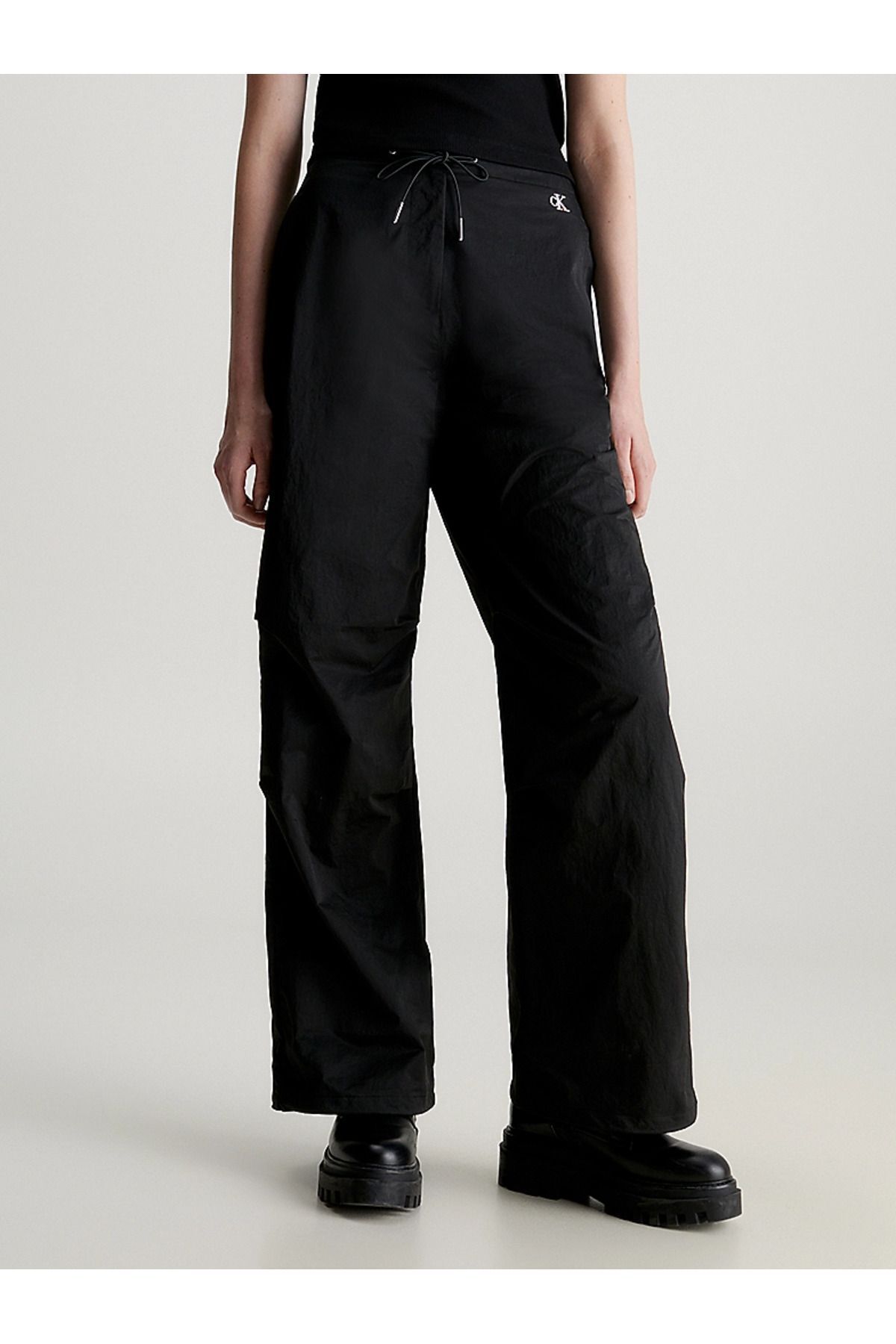 Calvin Klein Kadın Yüksek Belli Pamuk Karışımlı Günlük Kullanım Siyah Pantolon J20J222609-BEH