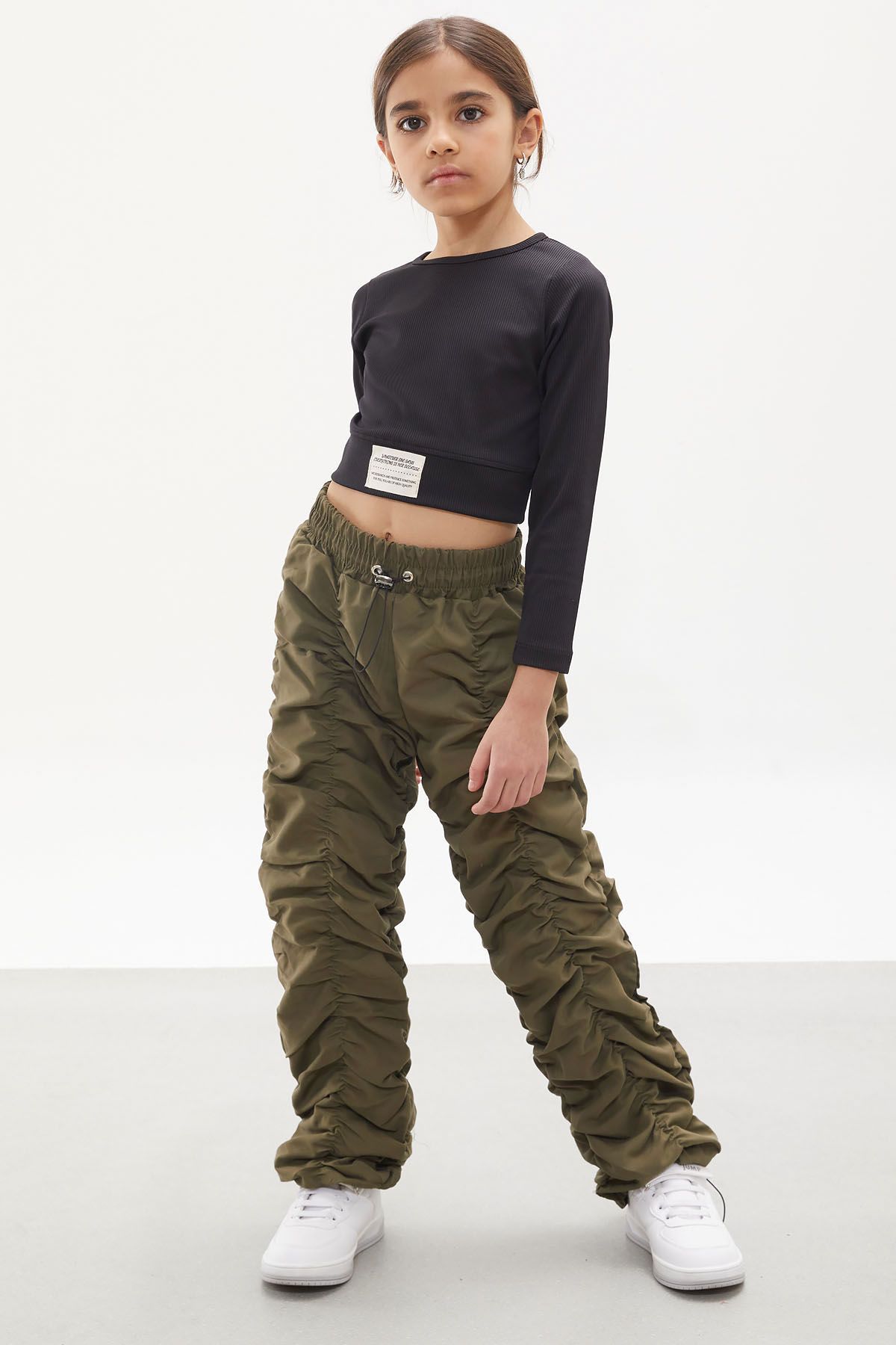 Cansın Mini Haki Şerit Dikişli Kız Paraşüt Pantolon 18030
