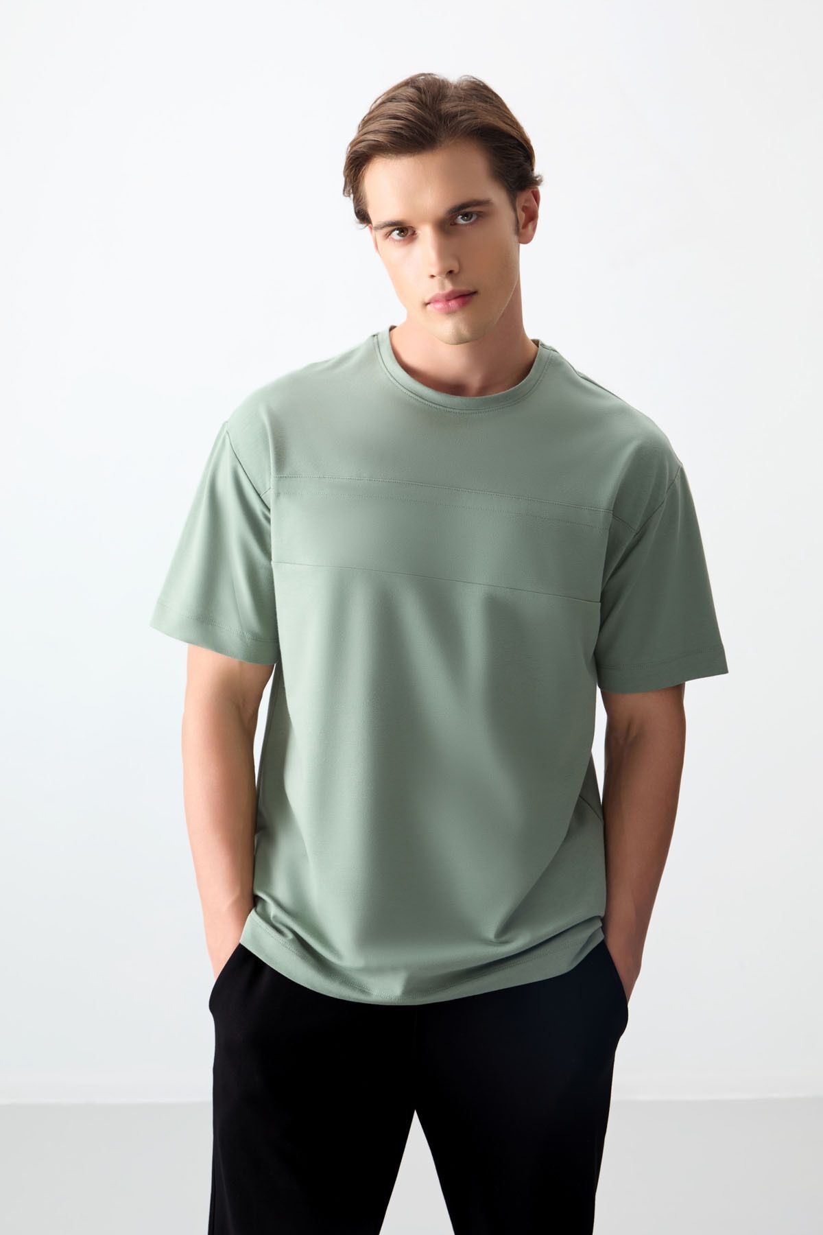 Air Jones Açık Yeşil Pamuklu Kalın Yumuşak Dokulu Oversize Fit Basic Erkek T-Shirt - 88378