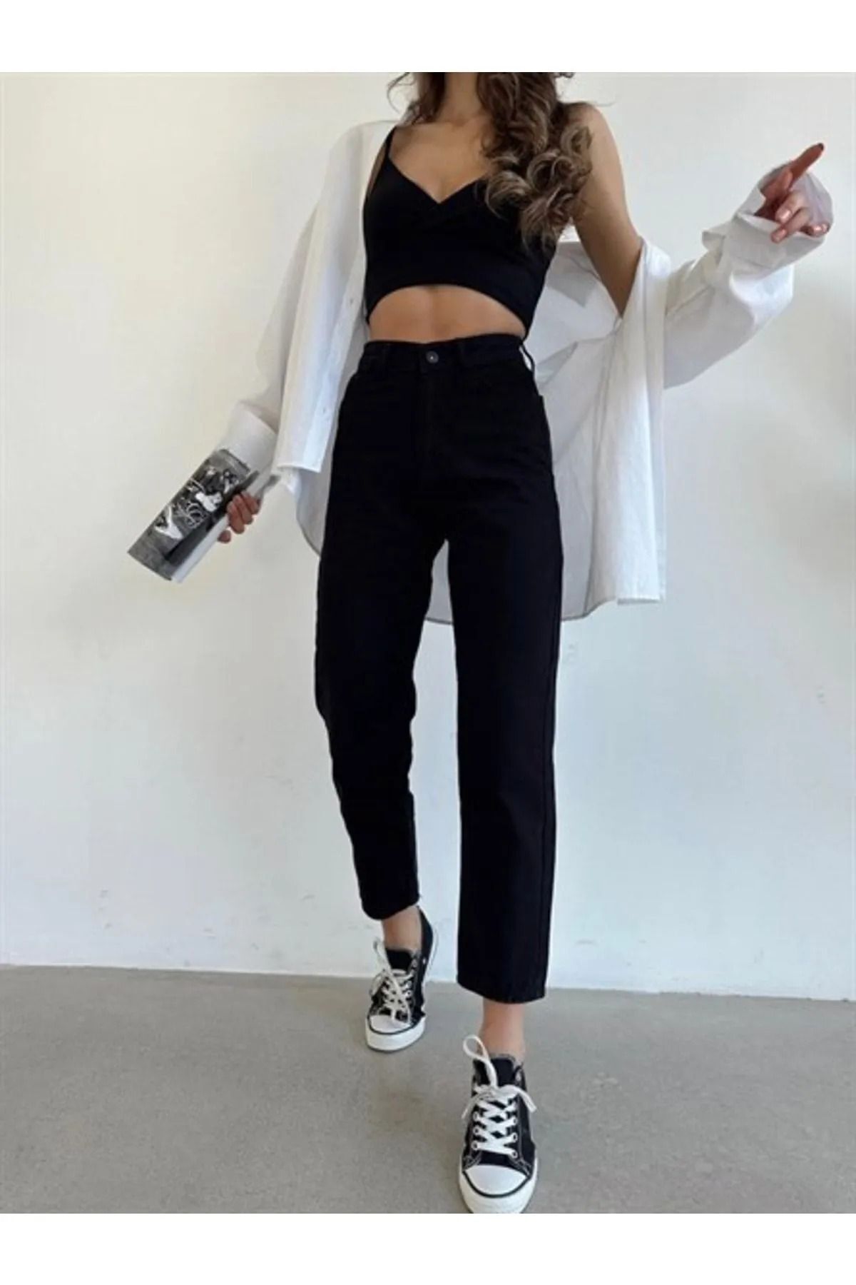 MAKRAS EXCLUSIVE Serenay Jeans Kadın Solmayan Siyah Yüksek Bel Comfort Likralı Denim Mom Kot Pantolon