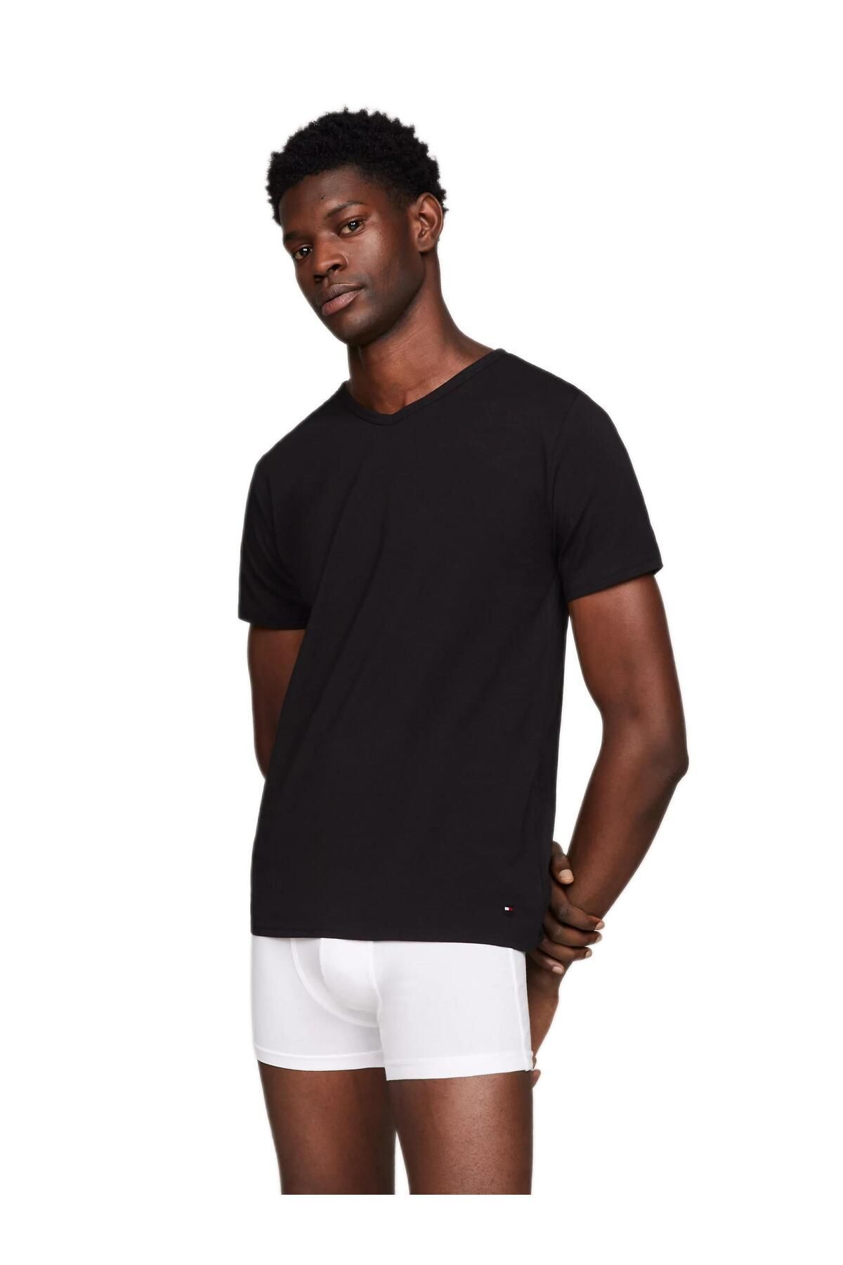 Tommy Hilfiger Erkek 3'lü V Yaka Siyah T-Shirt