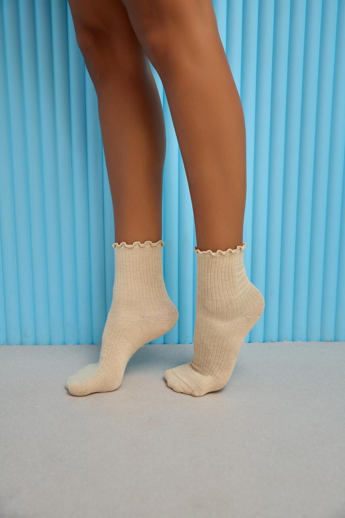 Katia & Bony Kadın Açık Kahverengi Bileği Fırfırlı Soket Çorap