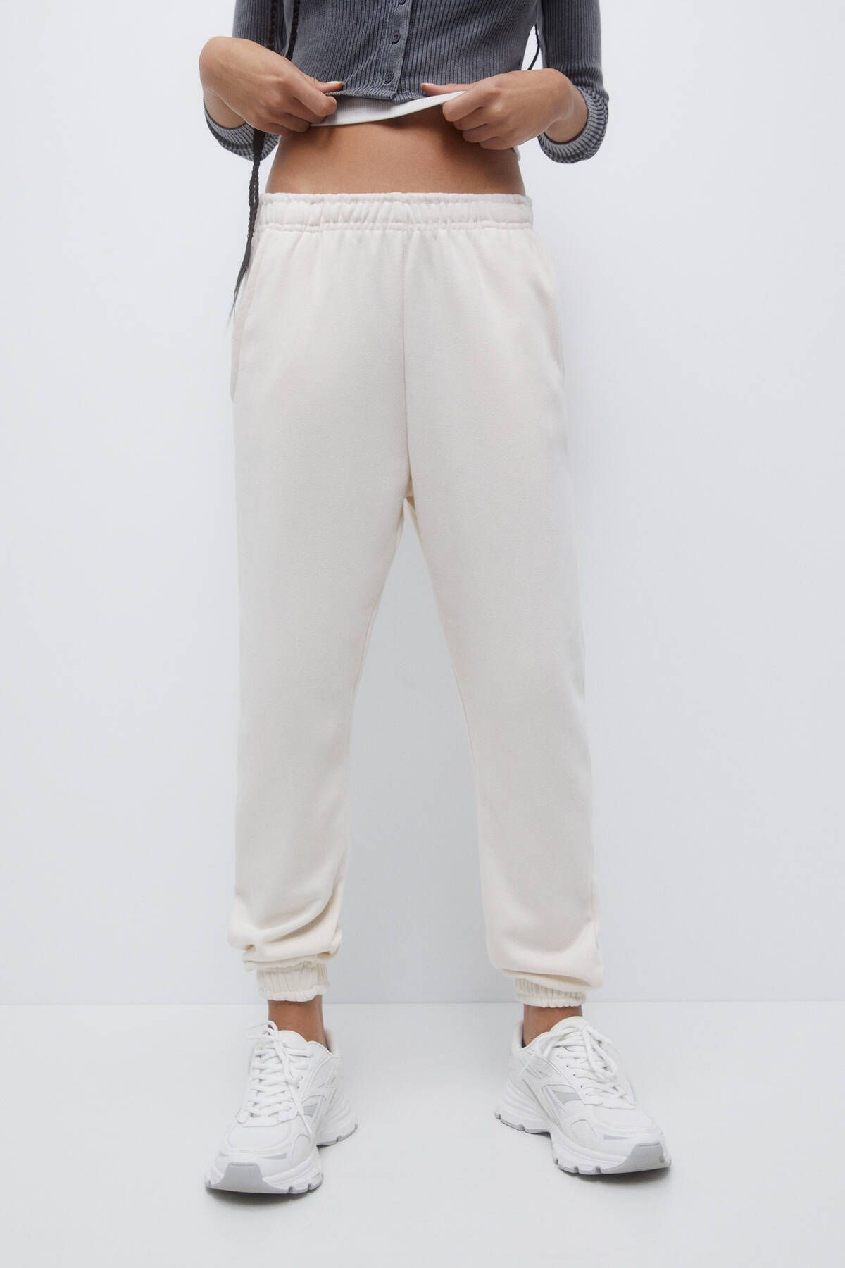 Pull & Bear Kadın Elastik paçalı basic jogger pantolon