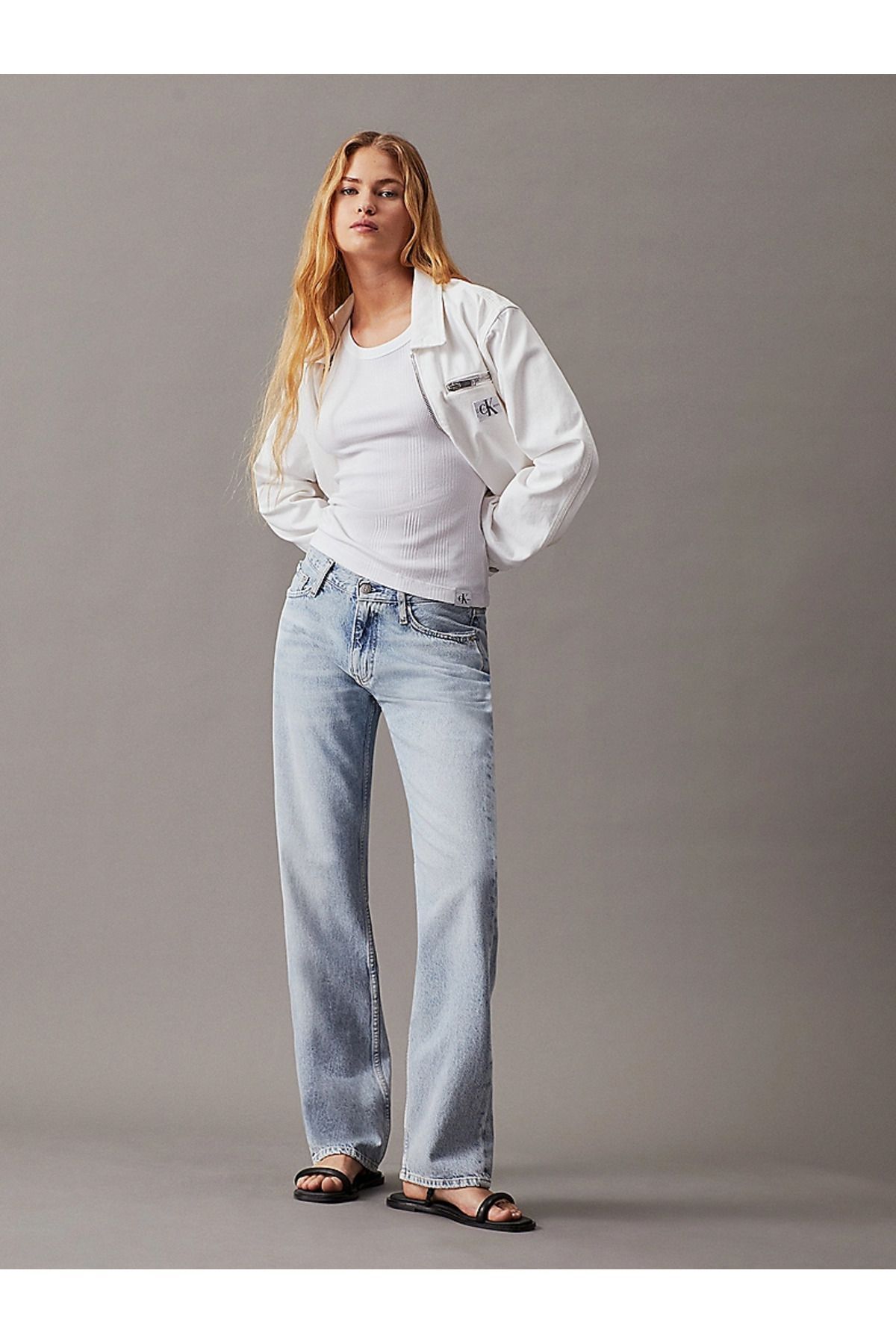 Calvin Klein Kadın Marka Logo Detaylı Regular Fit Uzun Kollu Beyaz Ceket J20J222793-1AA