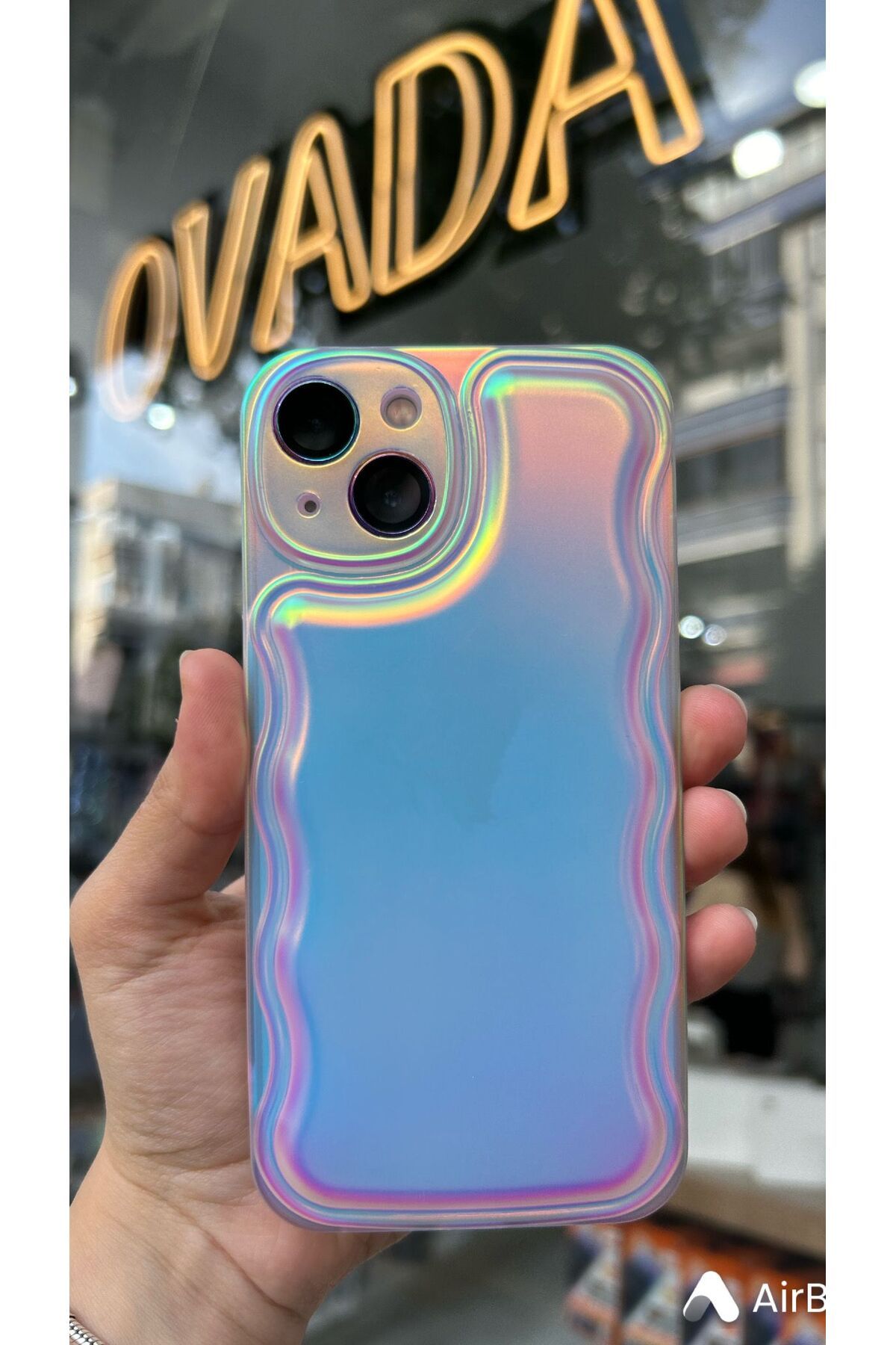 OVADA İphone 15 Uyumlu Kamera Korumalı Hologramlı Kenarları 3D Dalga Detaylı Silikon Kılıf