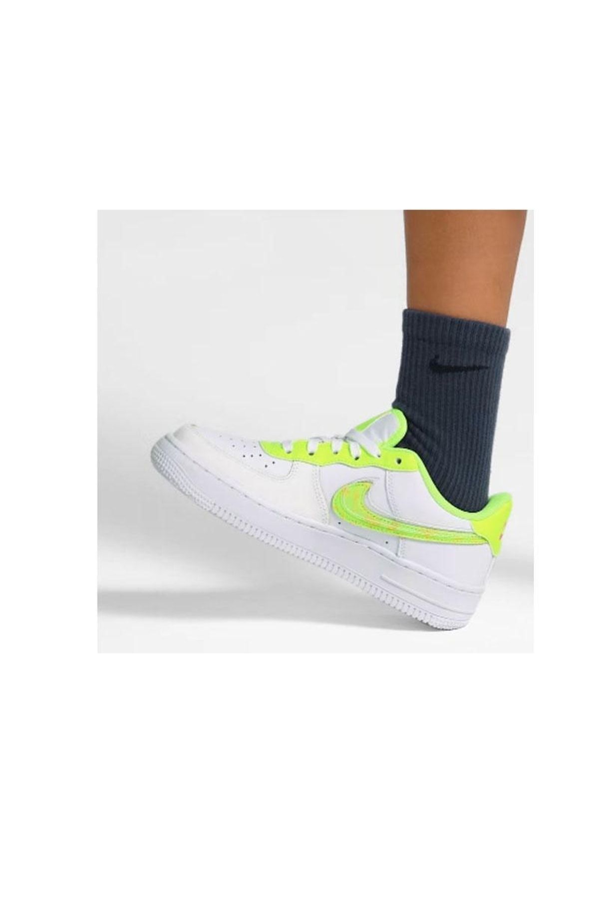 Nike Air Force 1 Lv8 (gs) Kadın Beyaz Renk Sneaker Ayakkabı