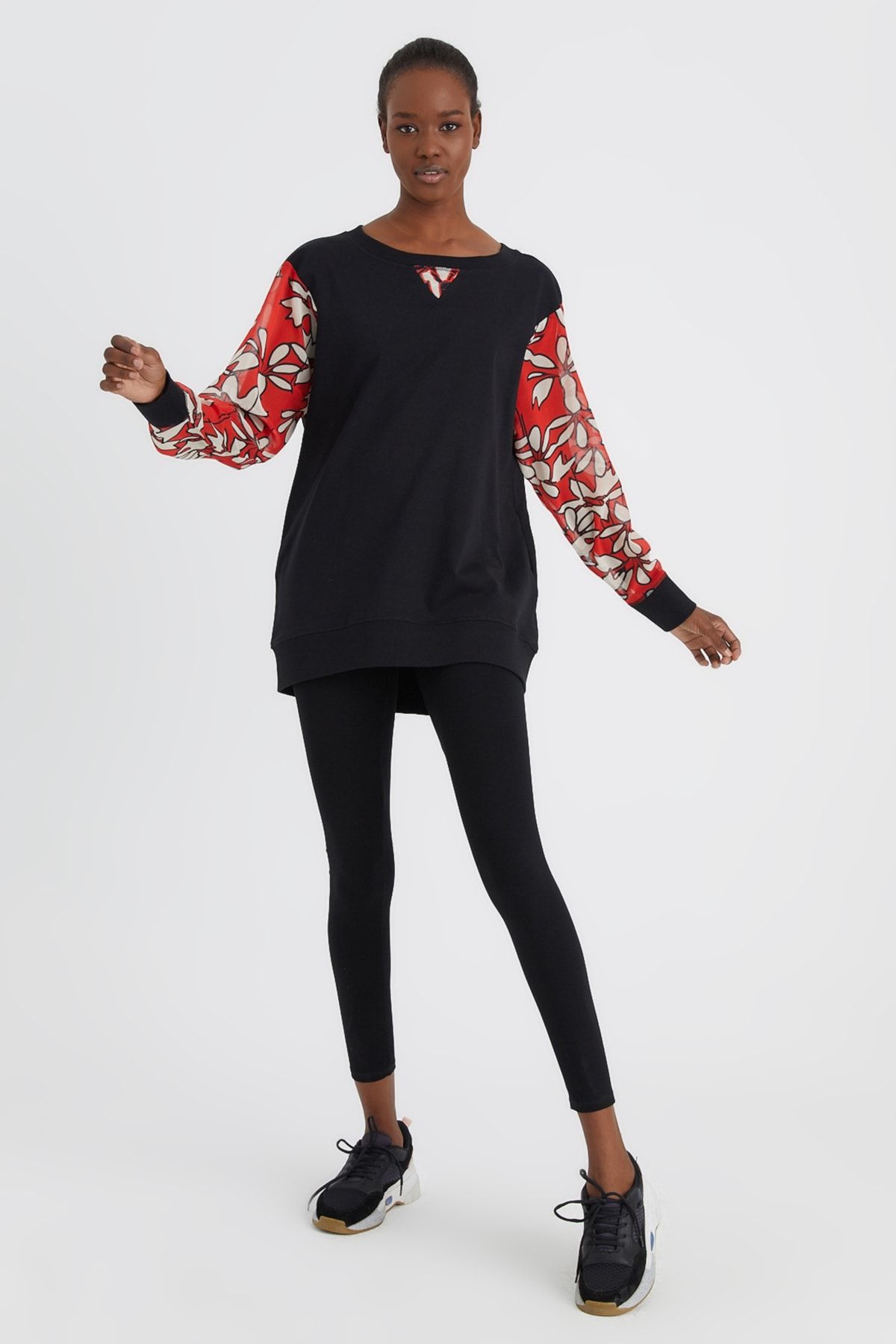 Hanna's Kadın Siyah Kolları Şifon Desenli Örme Sweatshirt