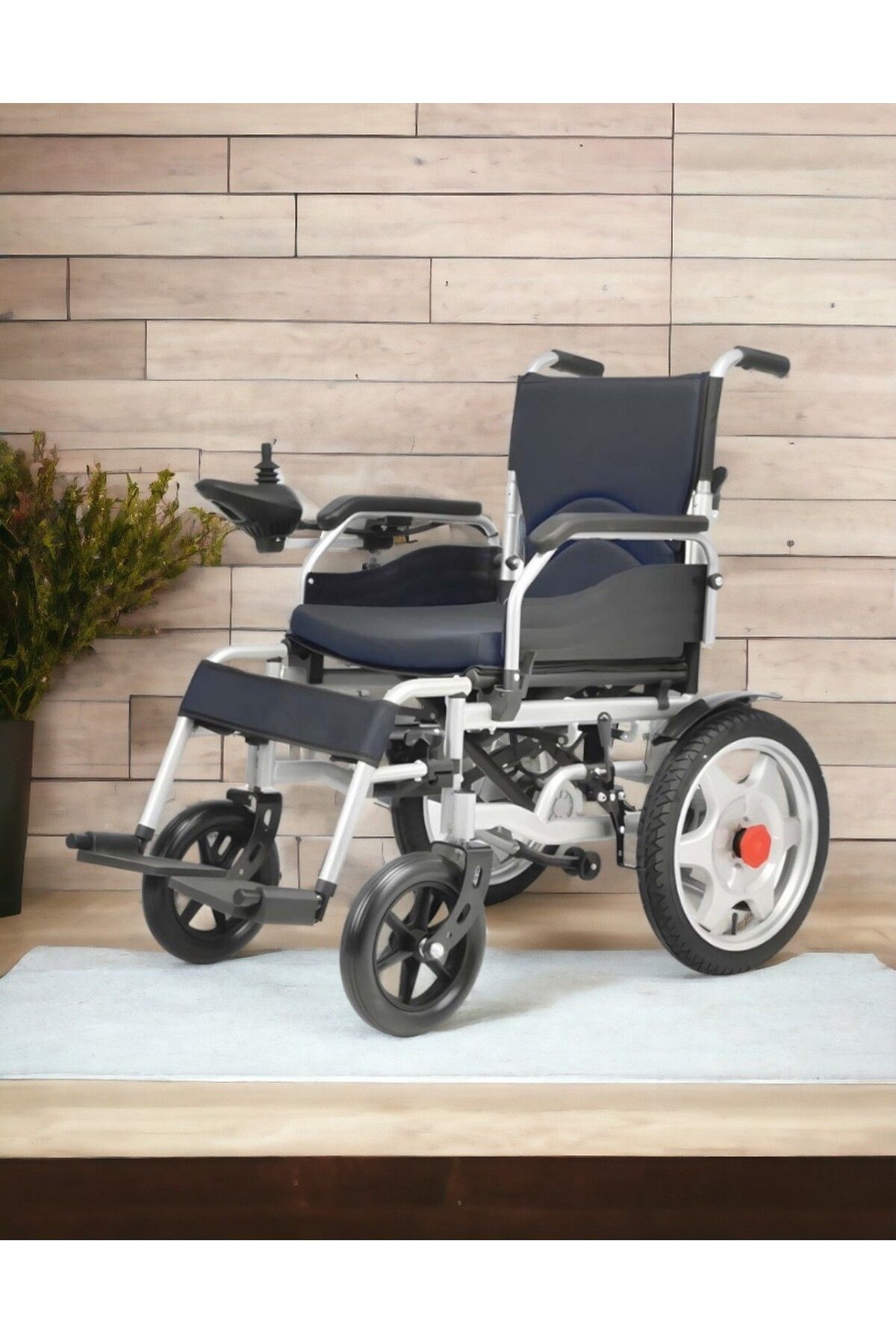Trentline Akülü Tekerlekli Sandalye Katlanabilir, Arazi Yapısına Uygun Yıl102