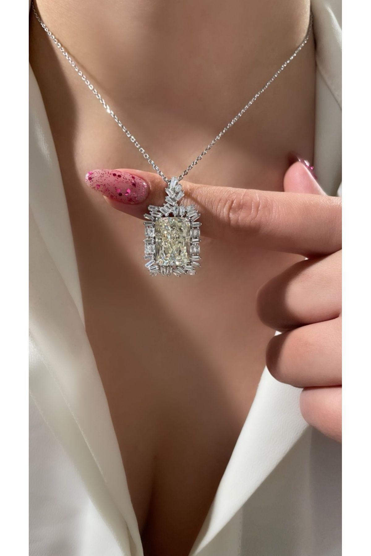 Luna Argento İthal Yüksek Kalite Ice Cut Mozanit Kolye