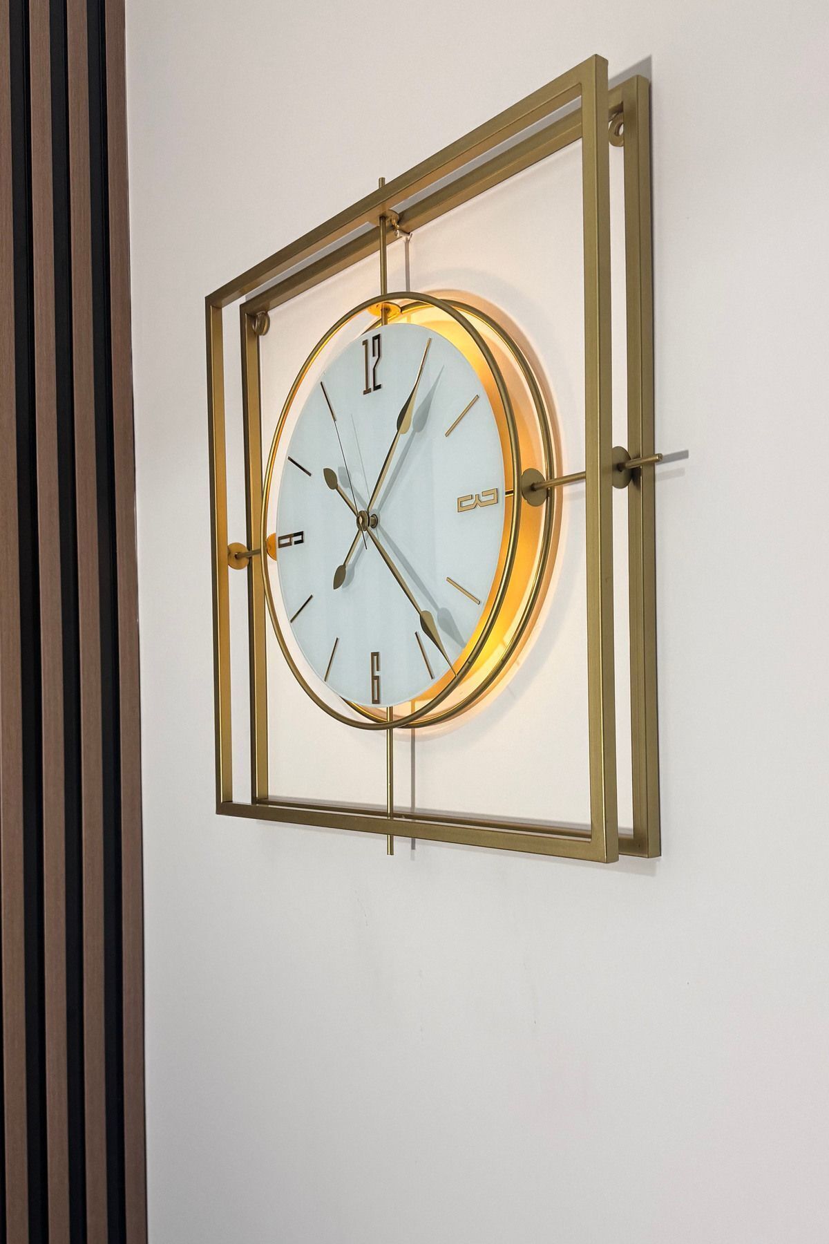 SEVİNÇ KONSEPT Gold Kristal Square 60 cm Modern Duvar Saati