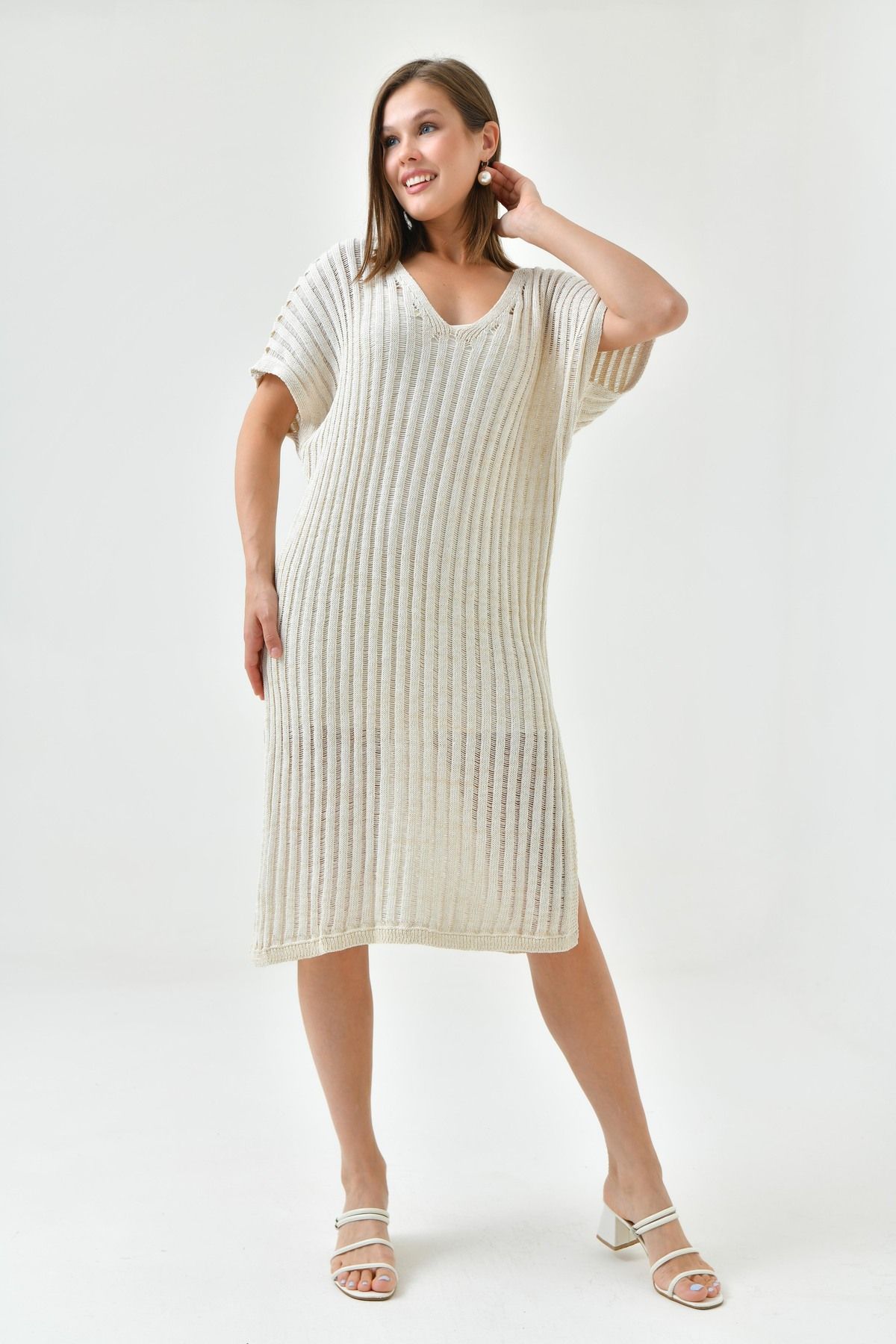 lovebox Kadın Örme Kumaş Astarlı Yırtmaçlı Tasarım V Yaka Kolsuz Oversize Midi Elbise 9092
