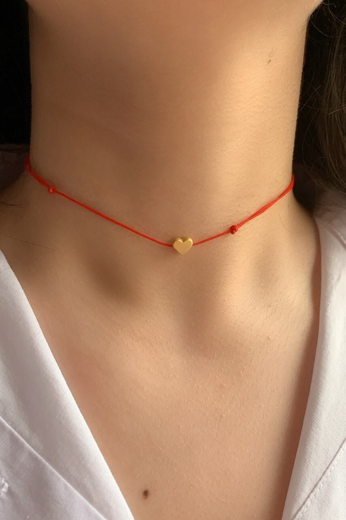 Pasha Collection Kırmızı Ipli Kalp Uçlu Choker Kolye
