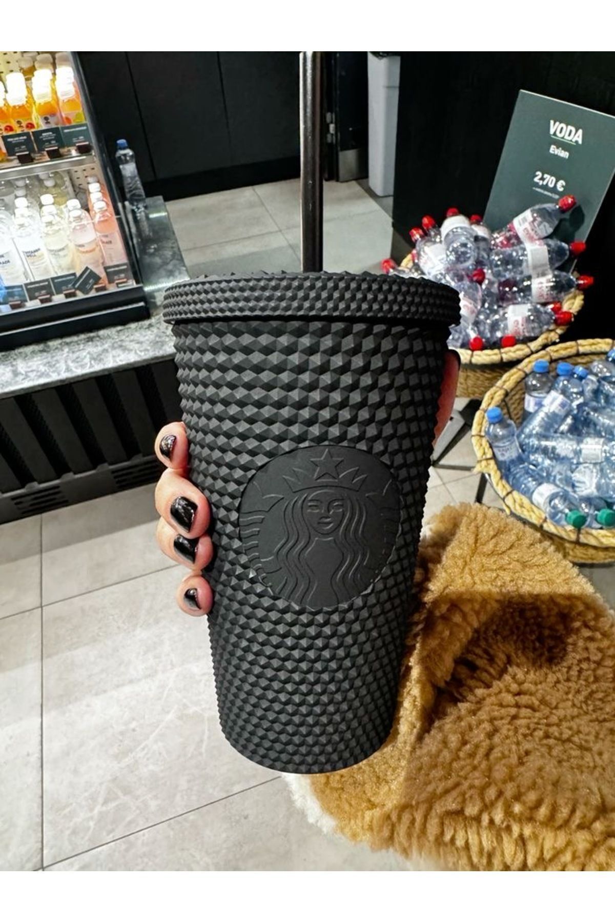 Starbucks ® Plastik Soğuk Içecek Bardağı - Siyah - 473 ml -
