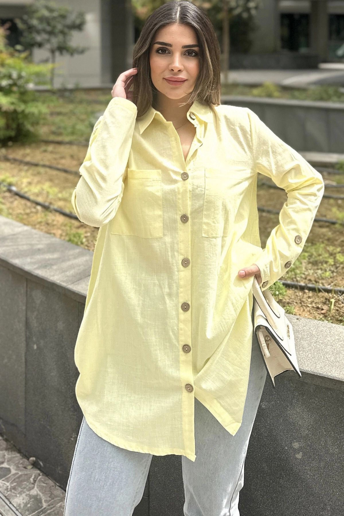 New Laviva Kadın Sarı Uzun Kol, Ahşap Düğme Detaylı, Arkası Pliseli, Salaş Ve Uzun, Pamuklu Tunik Gömlek