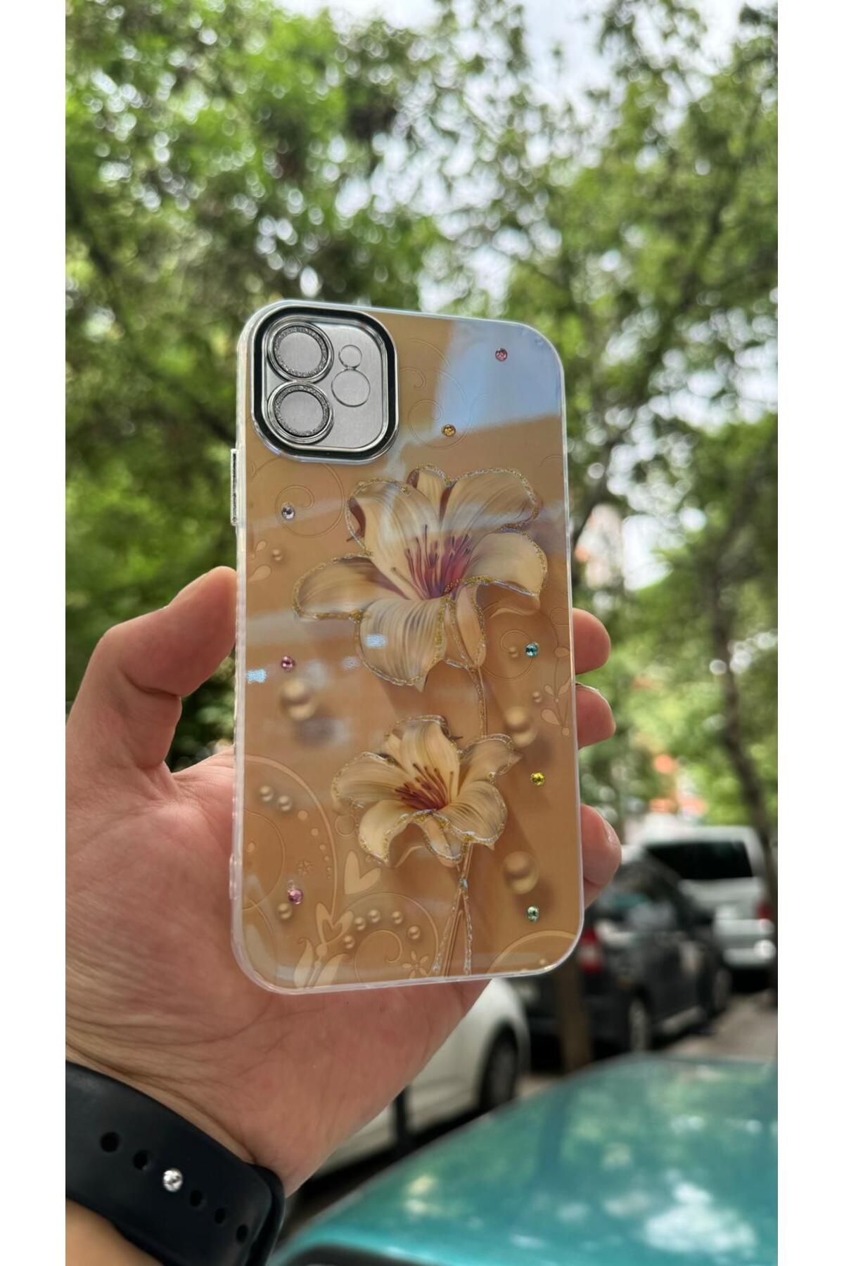 Sphone İphone 11 Kılıf Çiçek Lale Desenli Swarovski Taşlı Kamera Simli Korumalı Parlak Hologram Yansıma