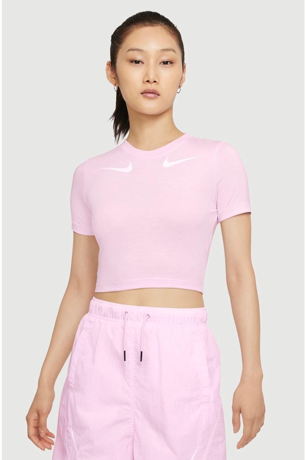 Nike Sportswear Kadın Tişörtü Dj1828-695