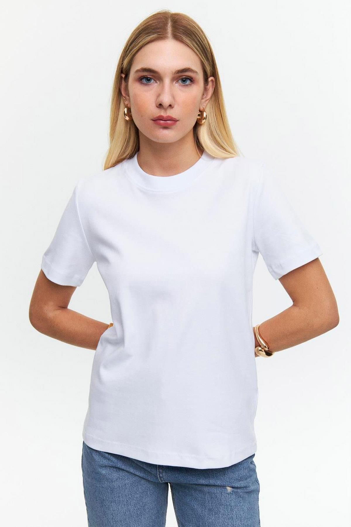 Tena Kadın Beyaz Bisiklet Yaka Karyoka Dikişli Basic Tişört