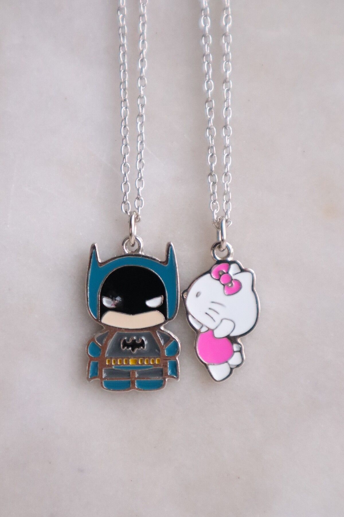 Ef Butik Gümüş Renk Zincirli Kitty & Batman Çift Kolyesi