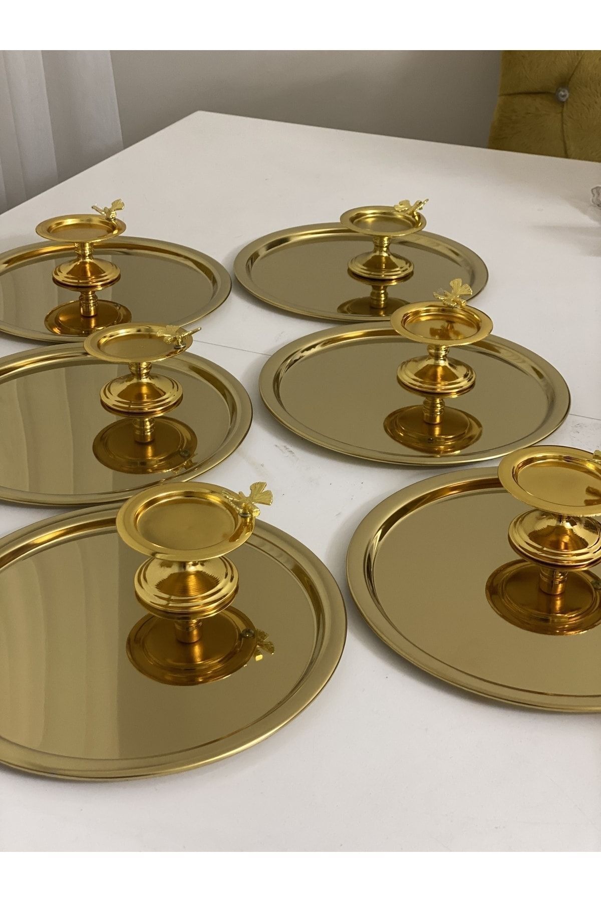Elzemm store 2 Farklı Model 6 Lı Gold Yuvarlak Sunum Tepsisi Ve 6 Lı Kelebekli Gold Makaronluk