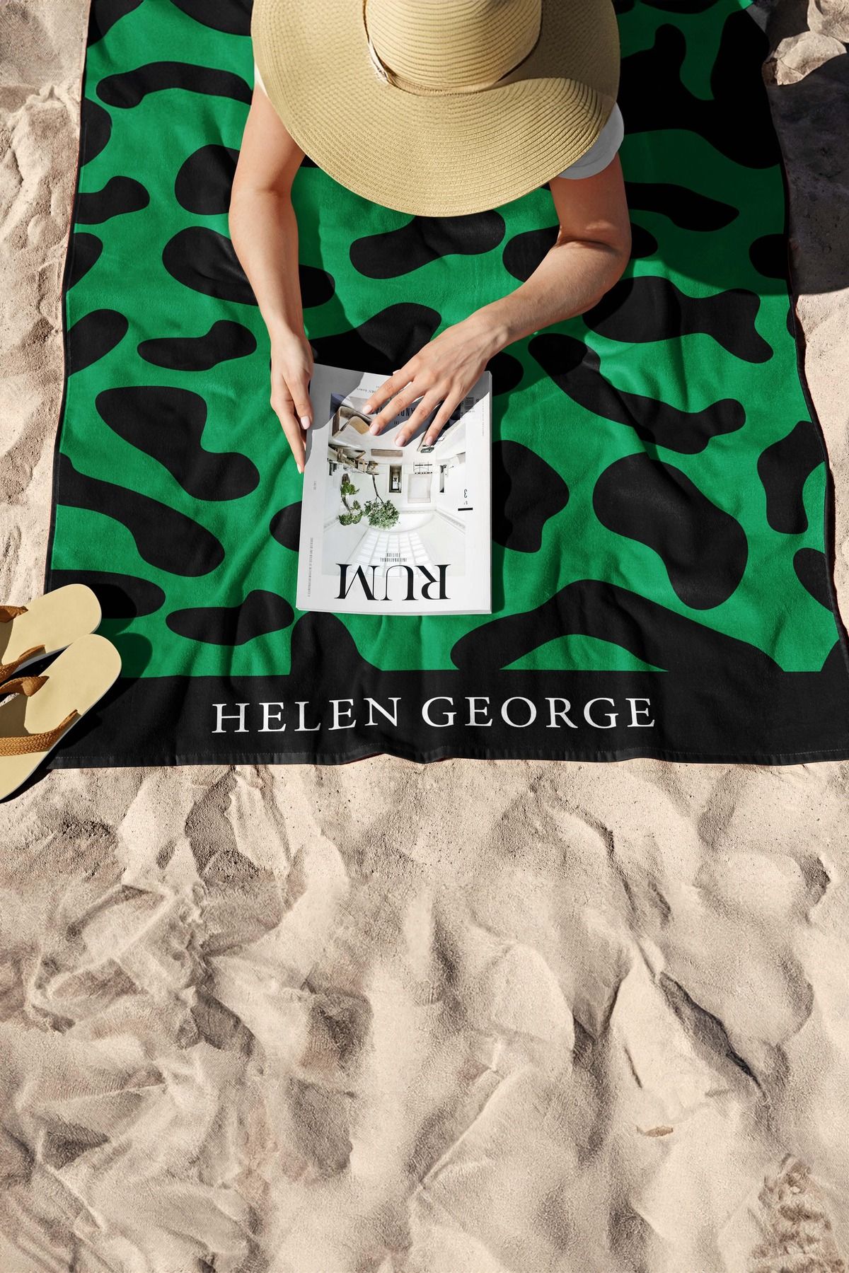 Helen George New Land - Koyu Yeşil Leopar Oversize Plaj Havlusu Hgtw0001346