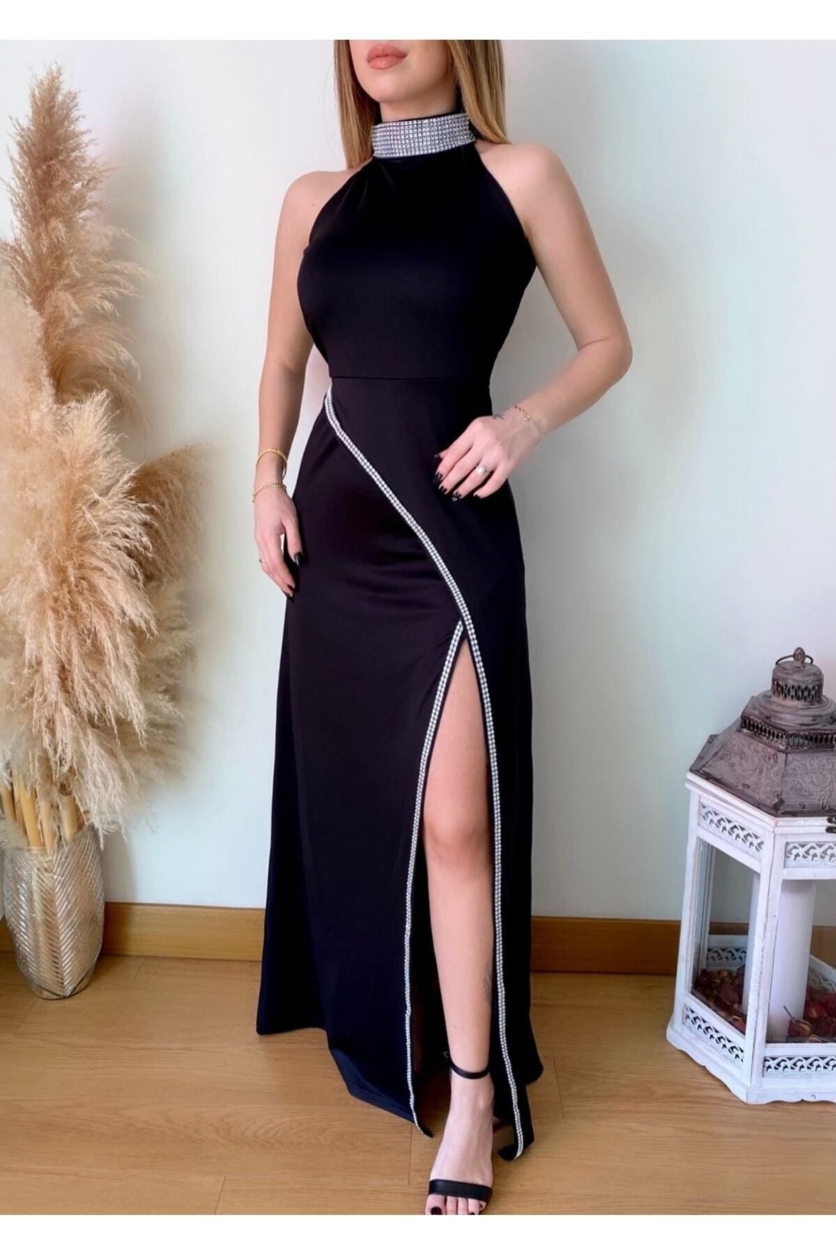 WoolnClyde Kadın Siyah Taş Boyun Detaylı Derin Yırtmaçlı Uzun Abiye Elbise