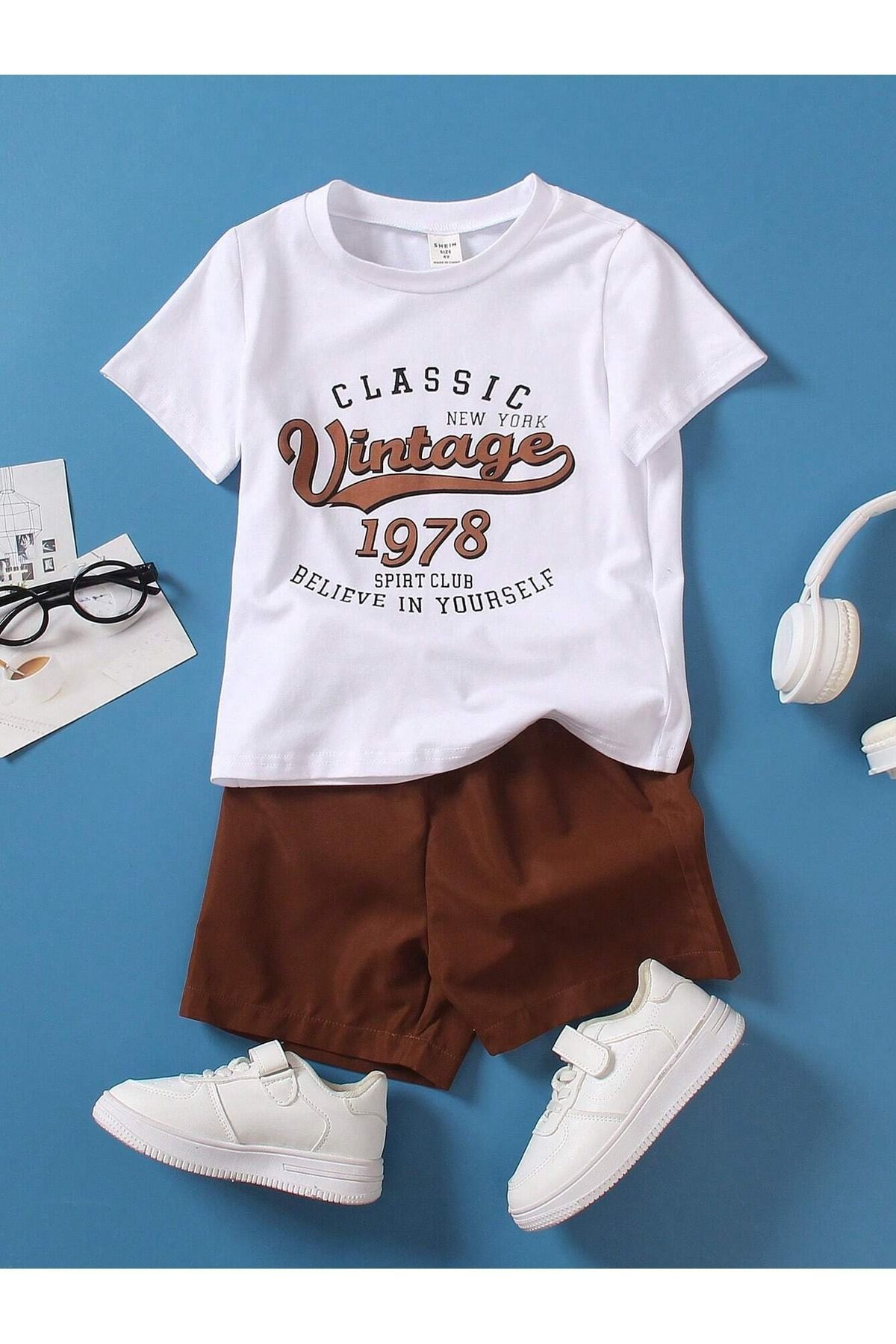 CLAYES Vintage Baskılı Pamuklu Çocuk Kahverengi Şort Beyaz T-shirt Takım - Çocuk Yazlık Bisiklet Yaka