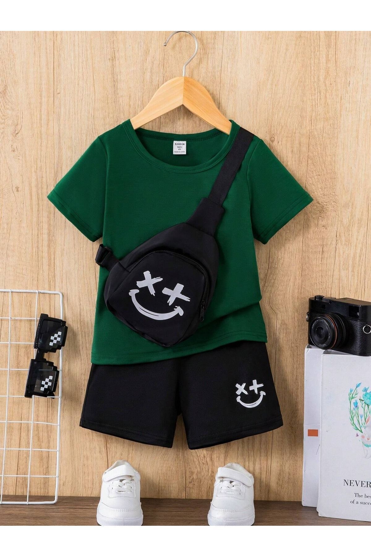 CLAYES Gülen Yüz Baskılı Pamuk Çocuk Siyah Şort Nefti Yeşil T-shirt Takım -çocuk Yazlık Bisiklet Yaka