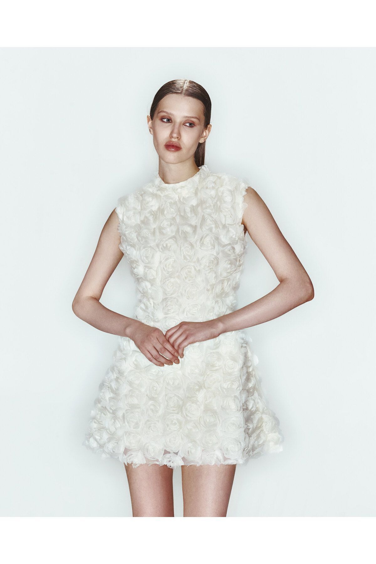 Khela The Label Crush On You Dress Beyaz Çiçek Desenli Mini Mezuniyet Elbisesi