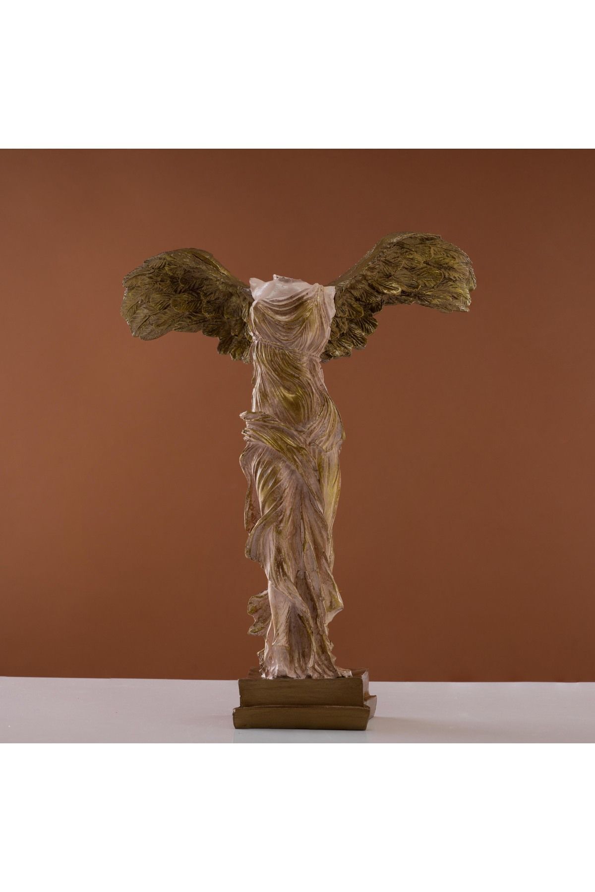 ArkeoArt Design Nike, Zaferin Antik Yunan Tanrıçası Heykeli, Dinamik Formda, 30 cm