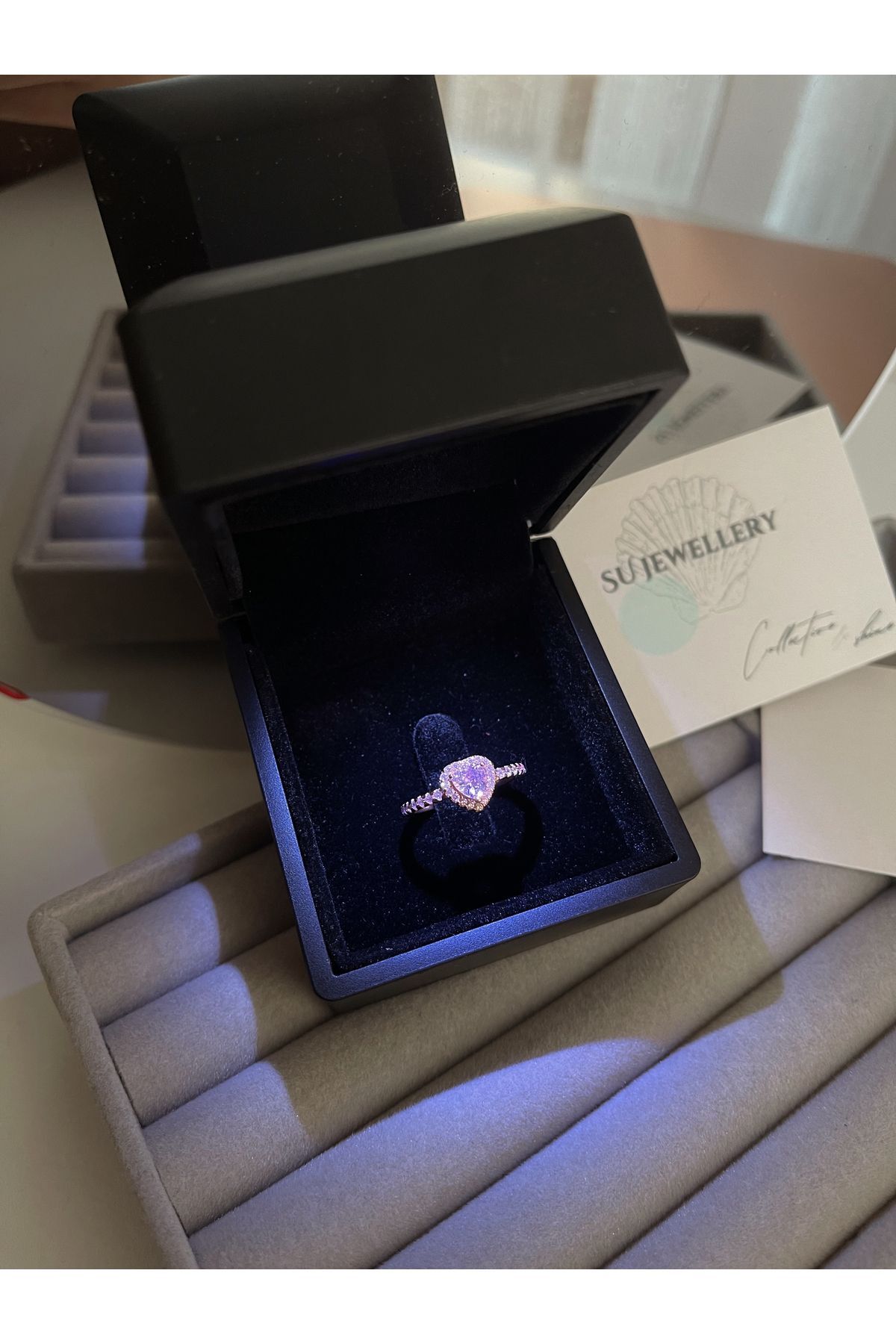 Sujewelry Işıklı Kutuda 925 Ayar Gümüş Kalpli Yüzük Model
