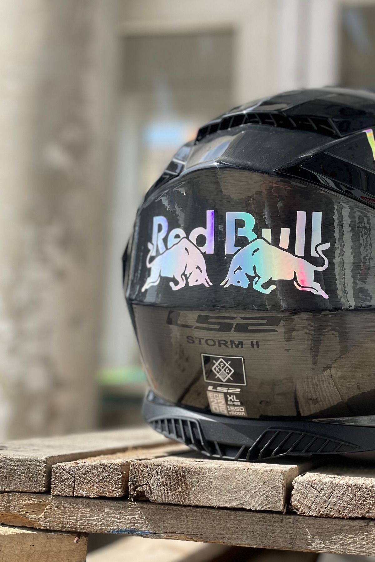 Banxtre Dekoratif Hologramlı Redbull Logo Sticker Araba-motor-kask Için Etiket 15cmx6cm (1 ADET)