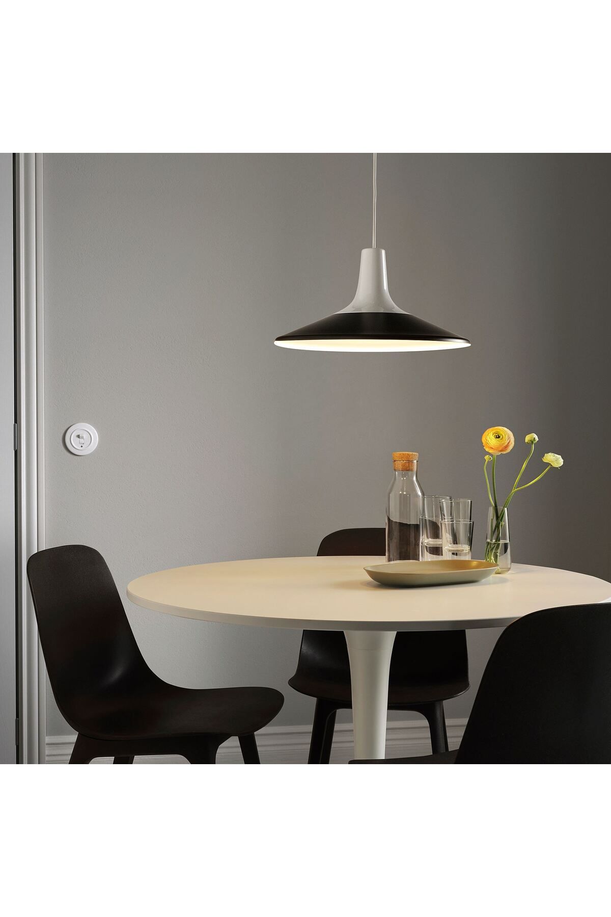 IKEA sarkıt lamba, beyaz-siyah, 38 cm Yemek masanıza veya mutfak adanıza asmak için mükemmel