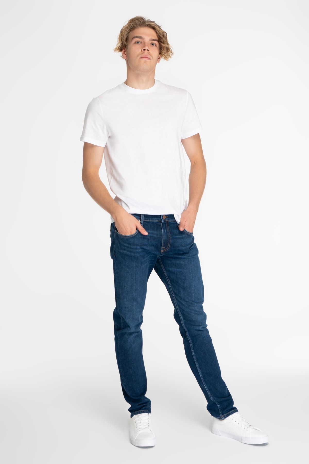 CROSS JEANS Matthew Koyu Mavi Slim Straight Normal Bel Jean Pantolon E 125-005