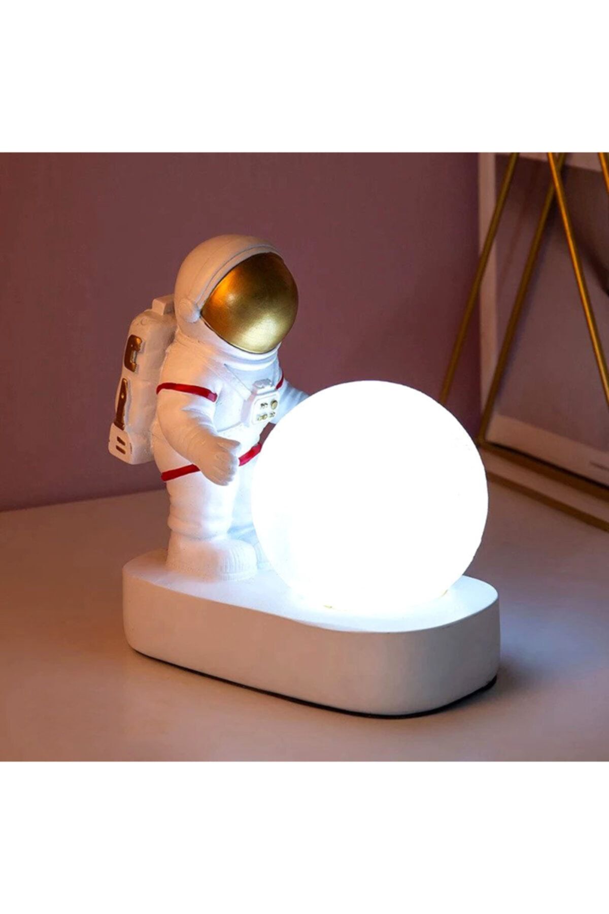Bun Design Astronot Dekoratif Ay Işığı Lamba
