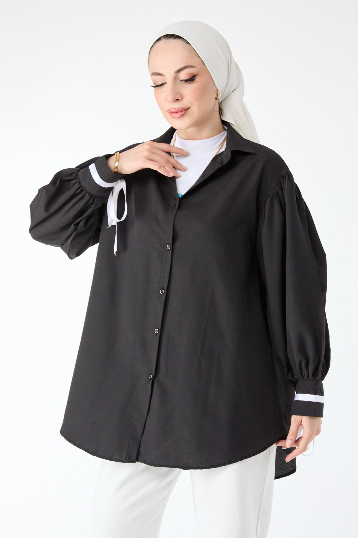 TOFİSA Düz Gömlek Yaka Kadın Siyah Bilek Detaylı Uzun Kollu Gömlek - 24425