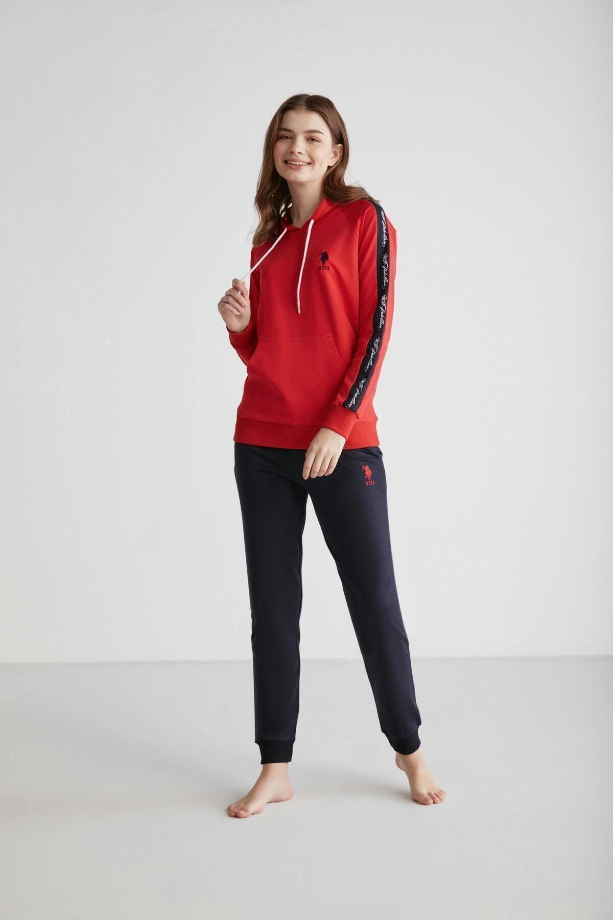 U.S. Polo Assn. Kadın %100 Pamuklu Kırmızı & Lacivert Kapüşonlu Dar Paça Sweatshirt-Eşofman Altı 2'li Pijama Takımı