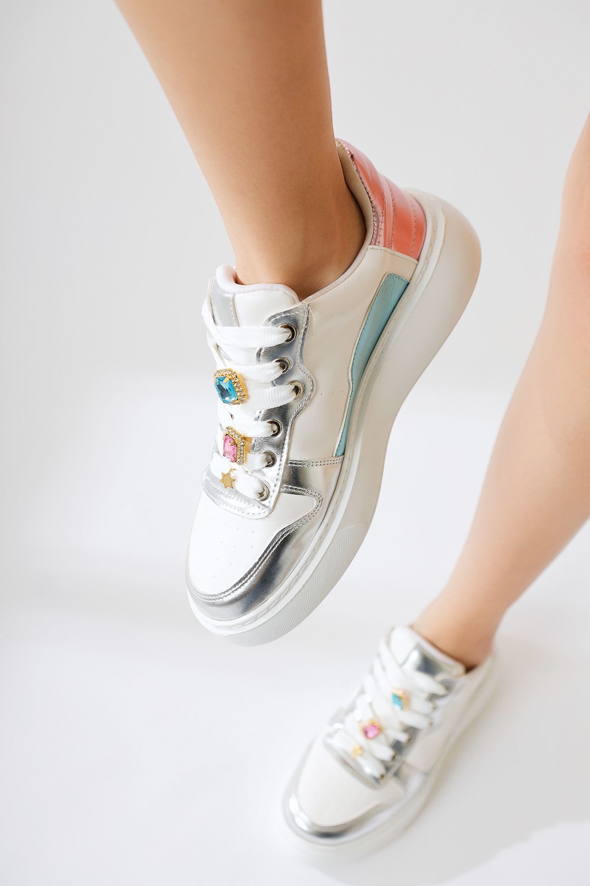 Limoya Deena Beyaz Kalın Tabanlı Taş Detaylı Sneakers