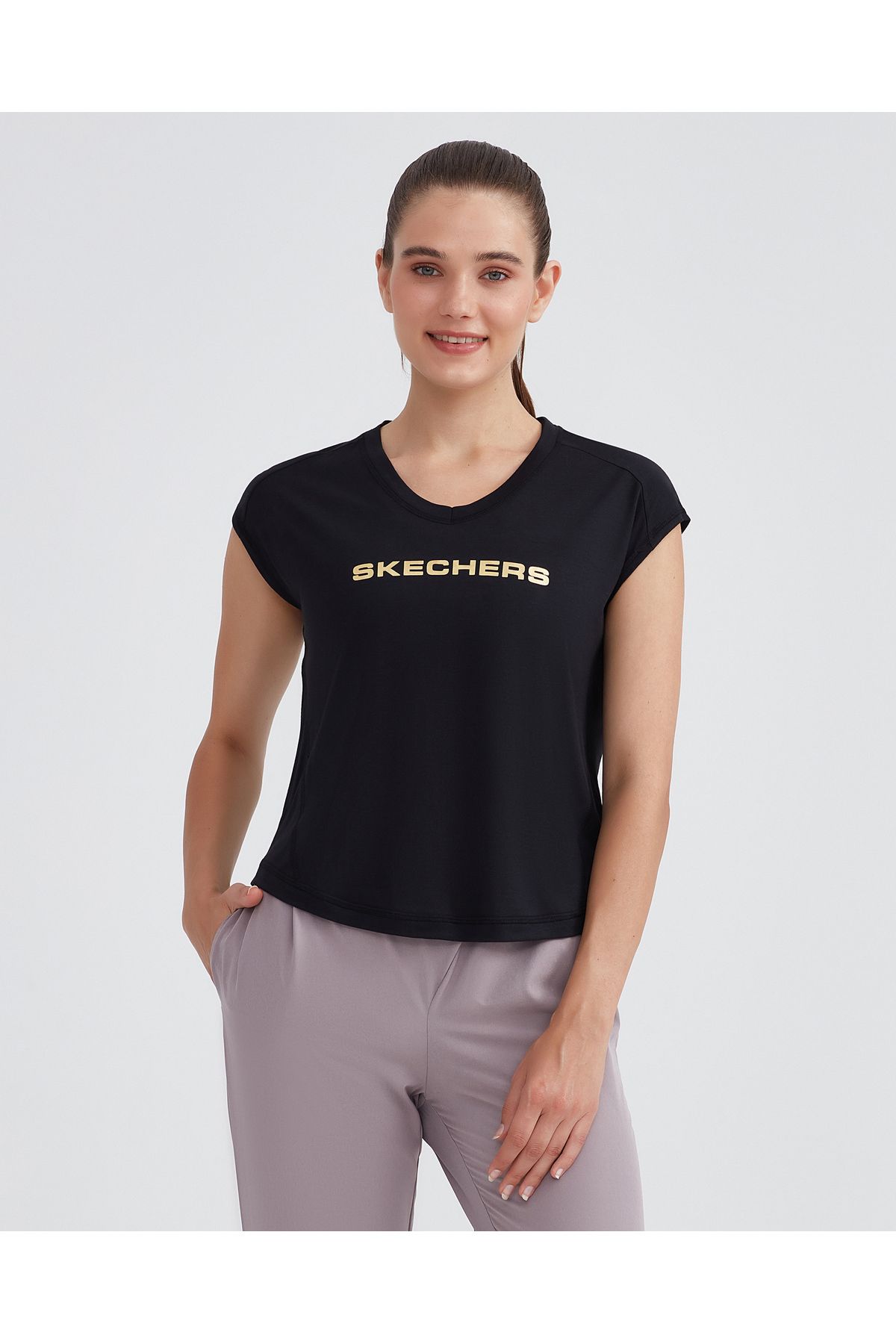 Skechers Graphic Tee W Crew Neck T-shirt Kadın Siyah Tshirt S211289-001