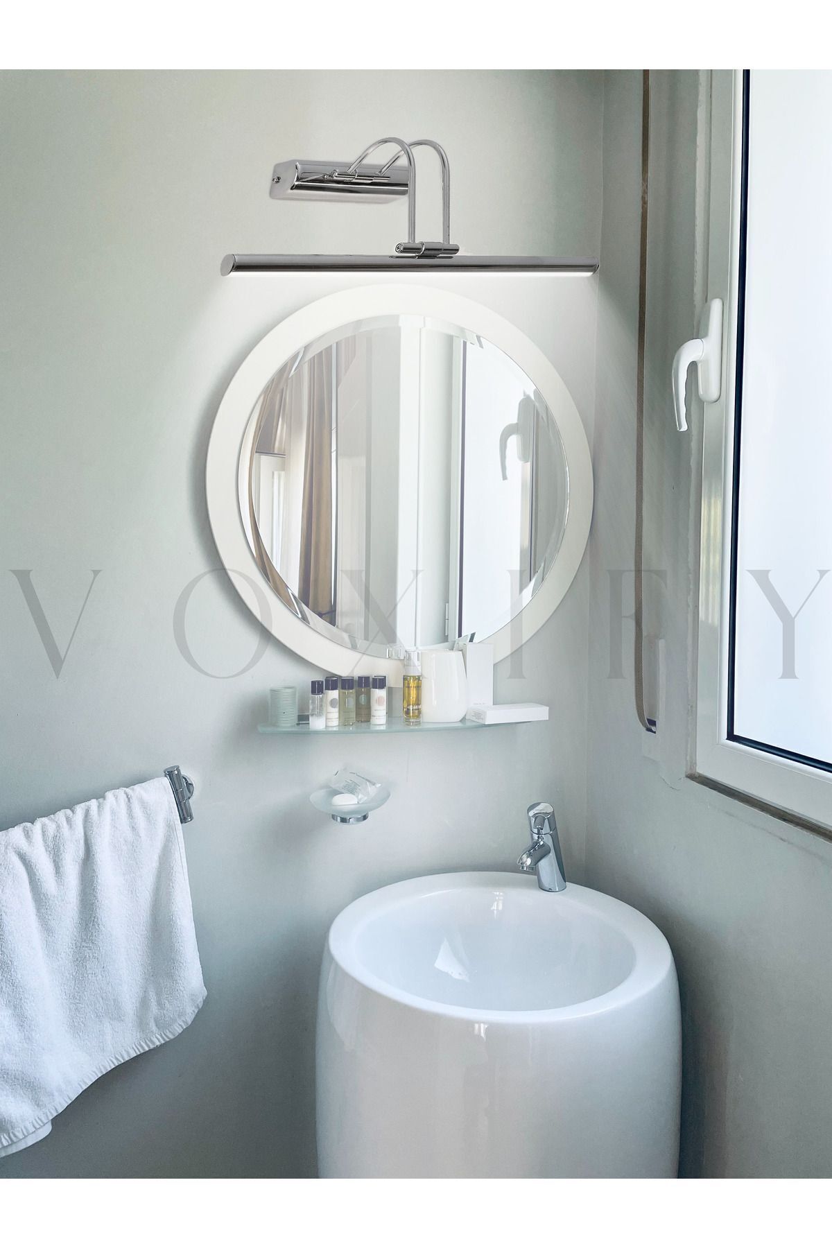 Voxify Gümüş Kuğu Aplik Oynar Başlıklı Beyaz Işık Şık Tasarım Dekoratif Dizayn Banyo Ayna Aydınlatma