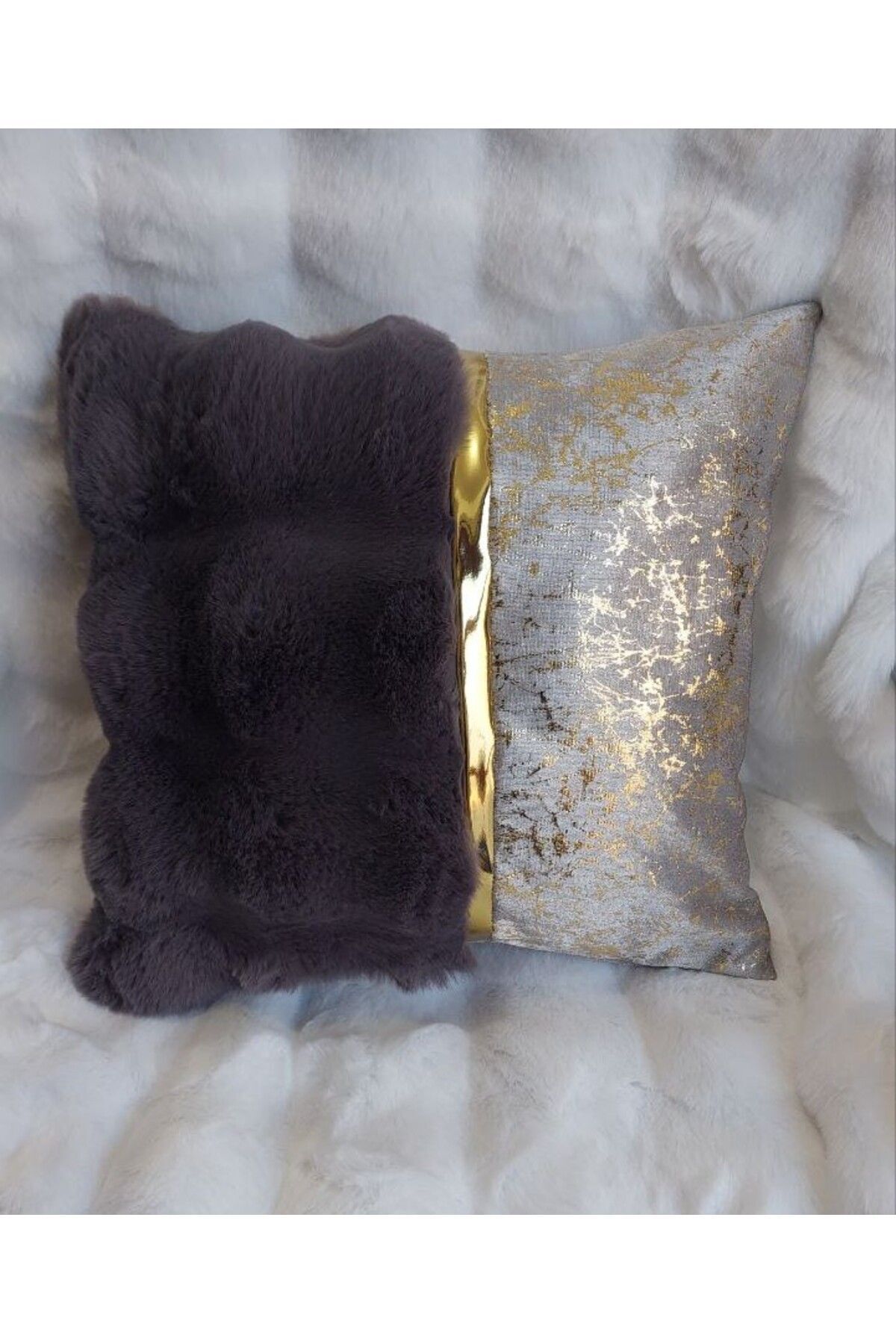 BALADI HOME yastık kılıfı peluş ve kadife kumaş Altın Deri Aksesuarlı Kadife Görünümlü kare Kırlent Kılıfı
