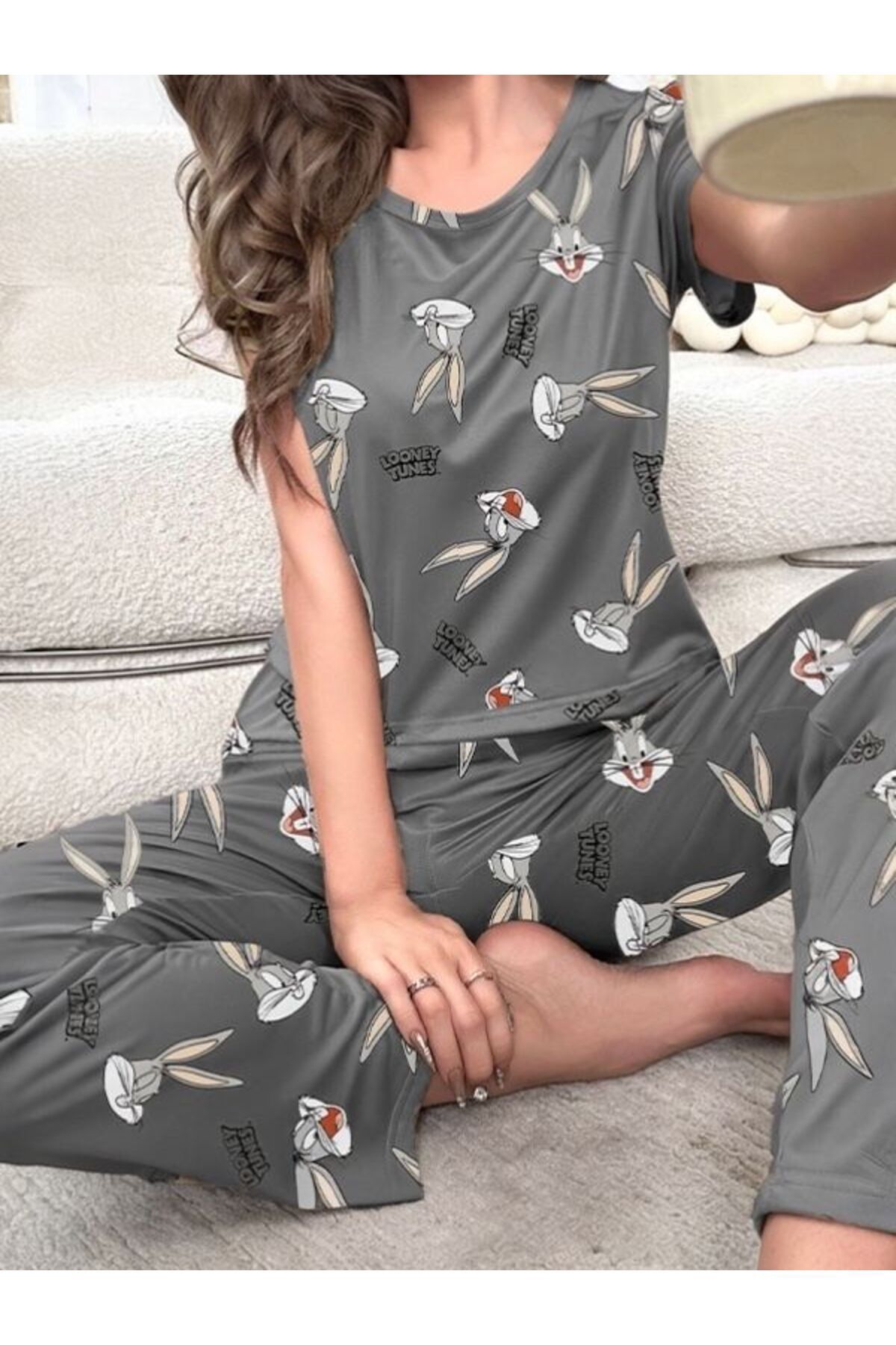 Cesur bugs bunny kadın kısa kol pijama takımı CSR gri renk