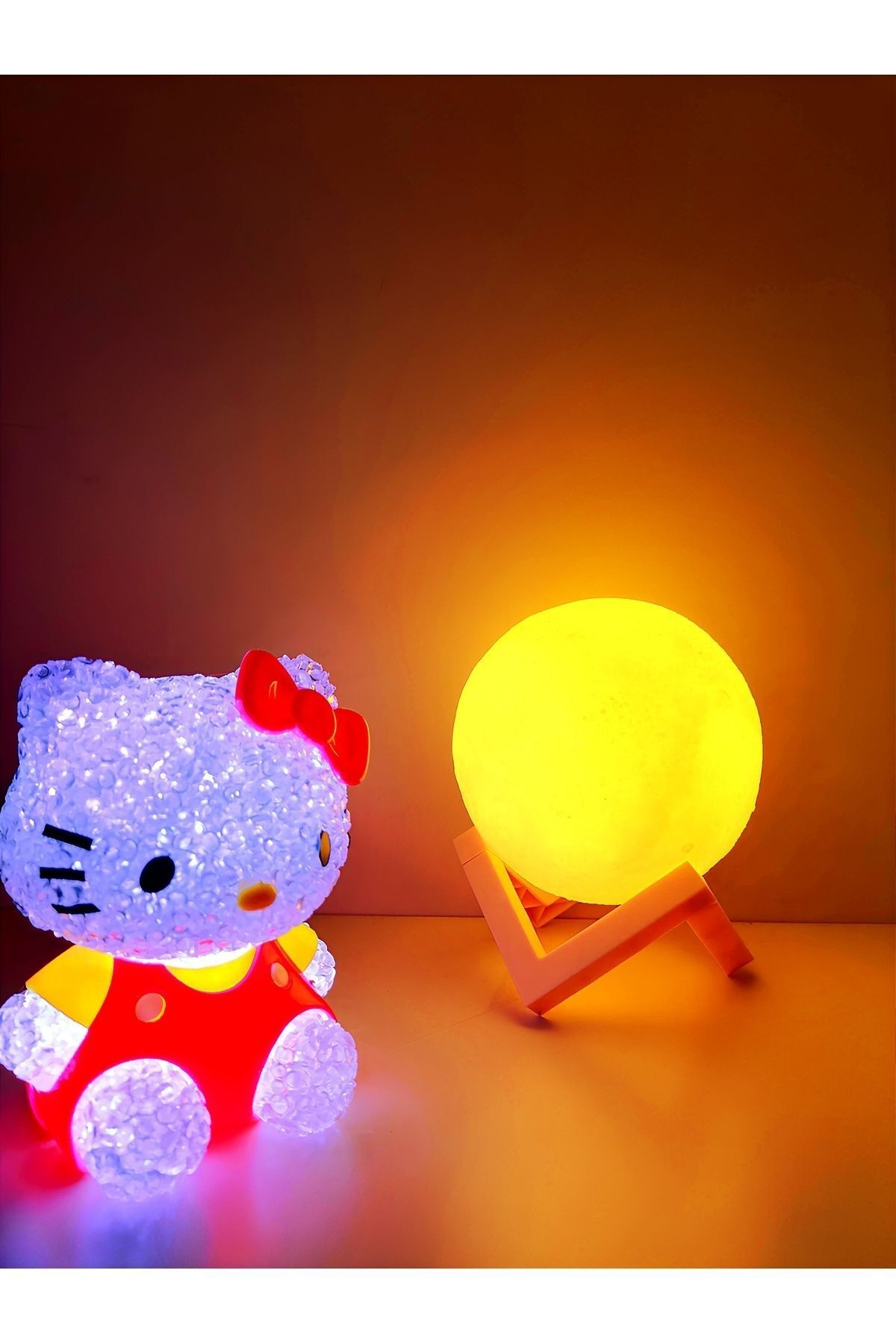 Işık kasabası LED ışıklı küre ile RCB renk değiştiren damla silikon Hello Kitty gece lambası hediye kutusu