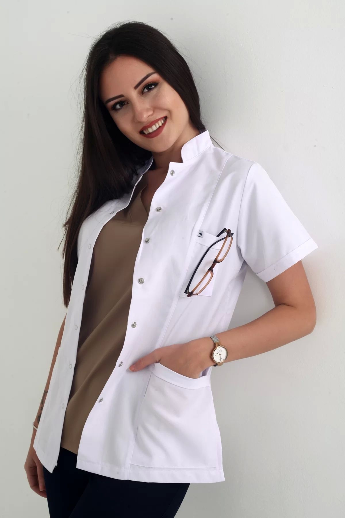 DENİZ İŞ Deniz Iş Kıyafetleri Kadın Kısakol Alpaka Kumaş Beyaz Renk Ceket Boy Hakim Yaka Iş Önlüğü
